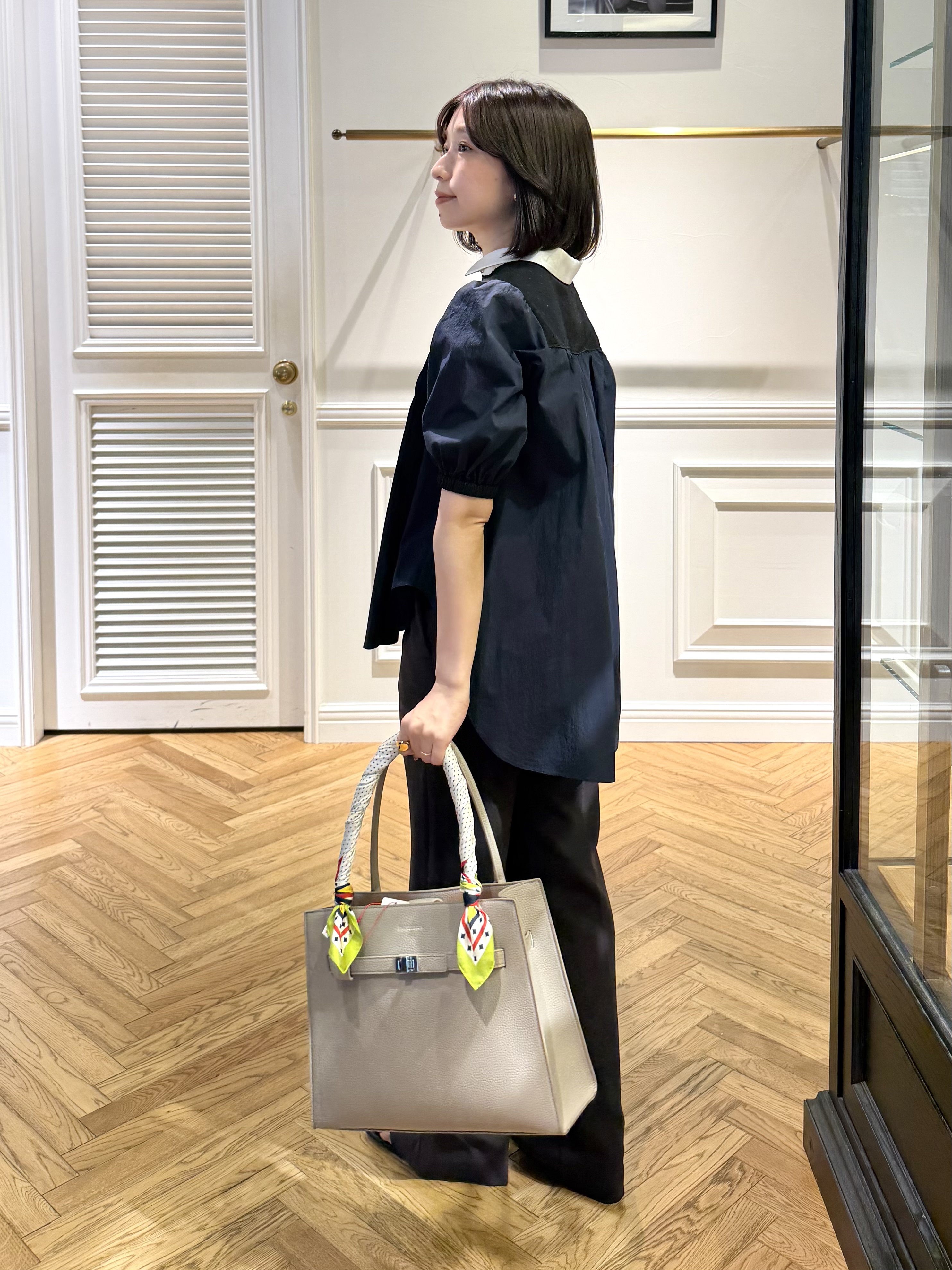 つじ まこさんの「DRESSTERIOR｜【着映え】パフスリーブ ブザムブラウス」を使ったコーディネート