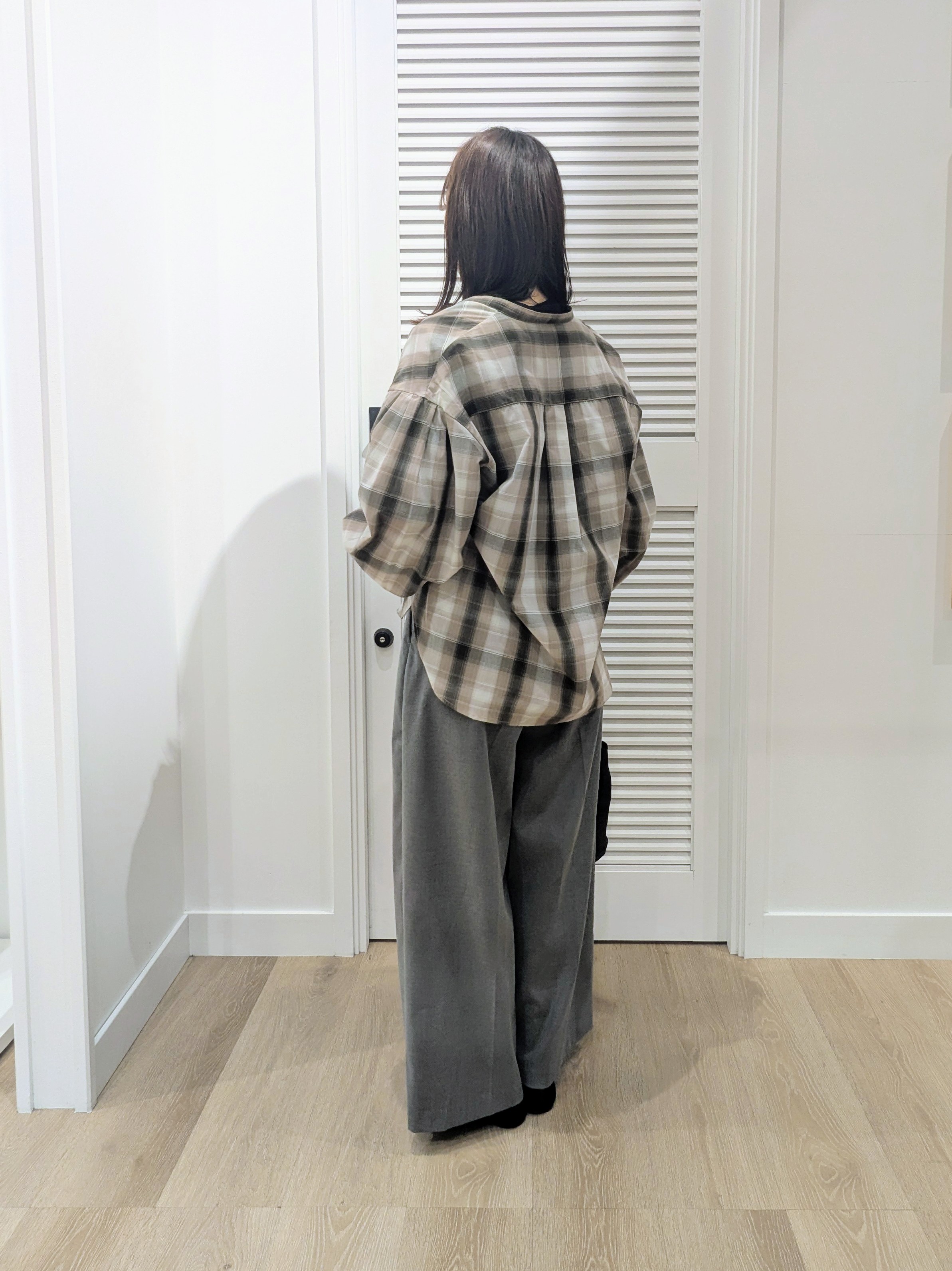 enさんの「Dessin｜【2WAY/軽量】コードハンドルミニトート」を使ったコーディネート