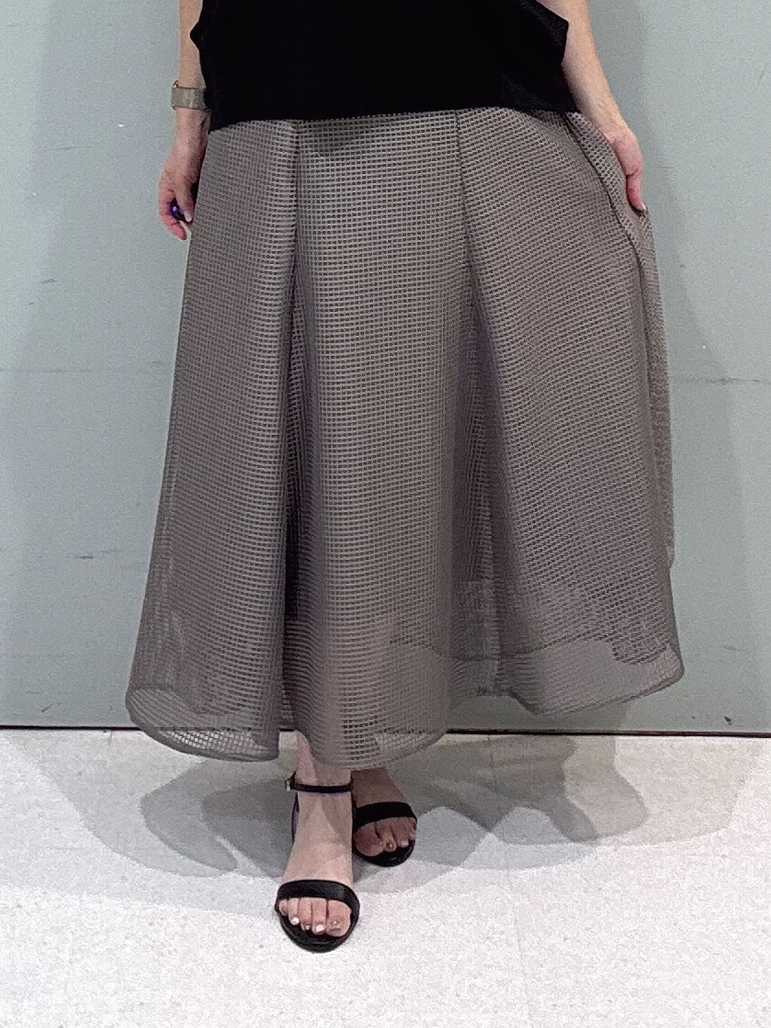 makiさんの「UNTITLED｜【汗染み防止/接触冷感】ドルマンプルオーバー」を使ったコーディネート