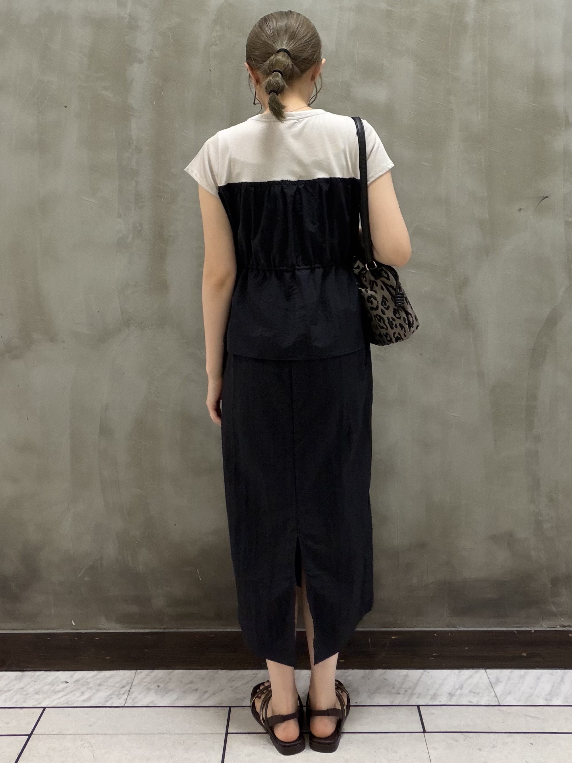 maiさんの「grove｜【低身長さんも選べる着丈・洗濯機◎】1枚で旬顔！Tシャツドッキングドロストワンピース」を使ったコーディネート