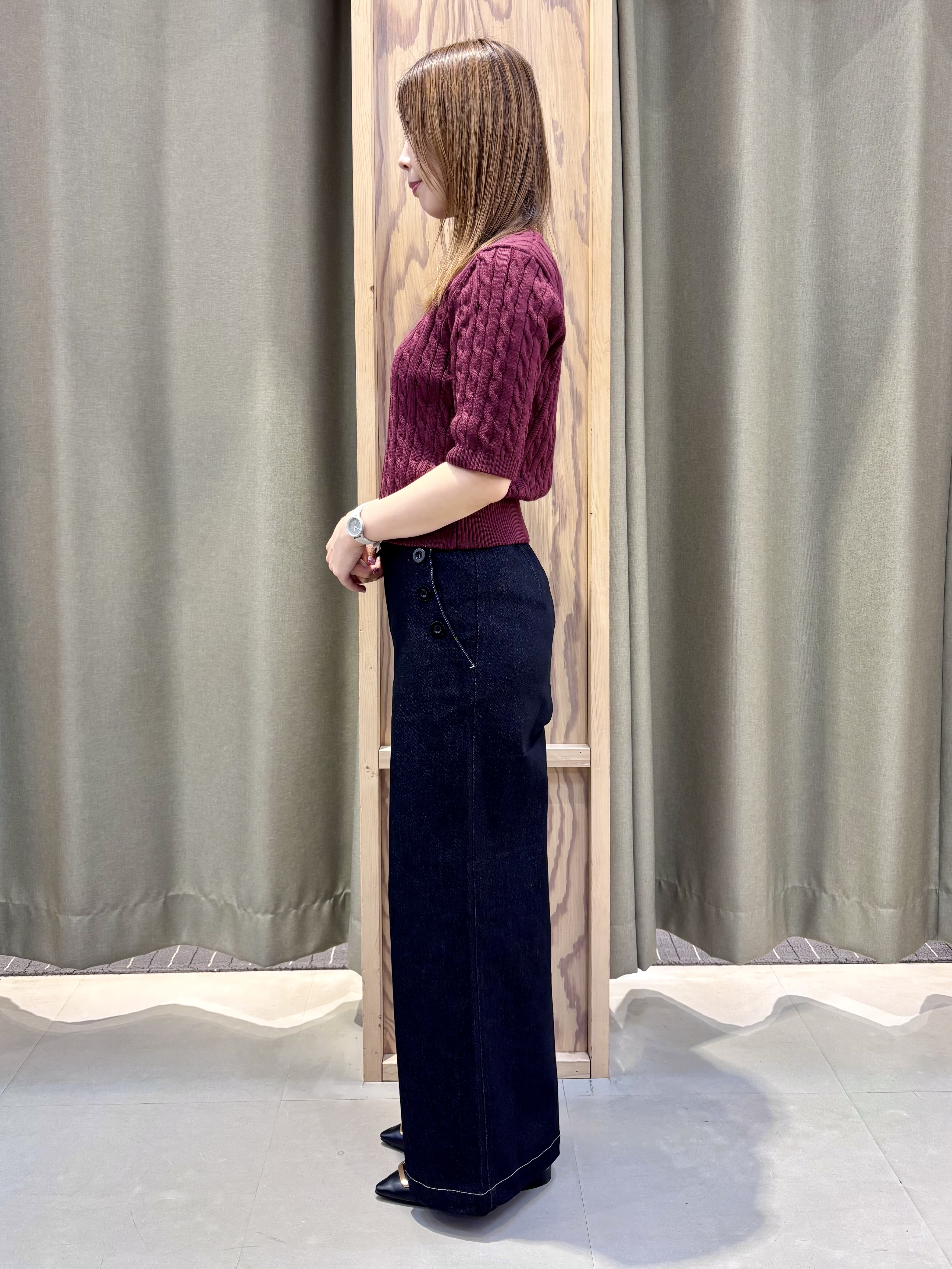 HaNeさんの「THE SHOP TK｜POLO BCS/ケーブル5分袖ニット」を使ったコーディネート