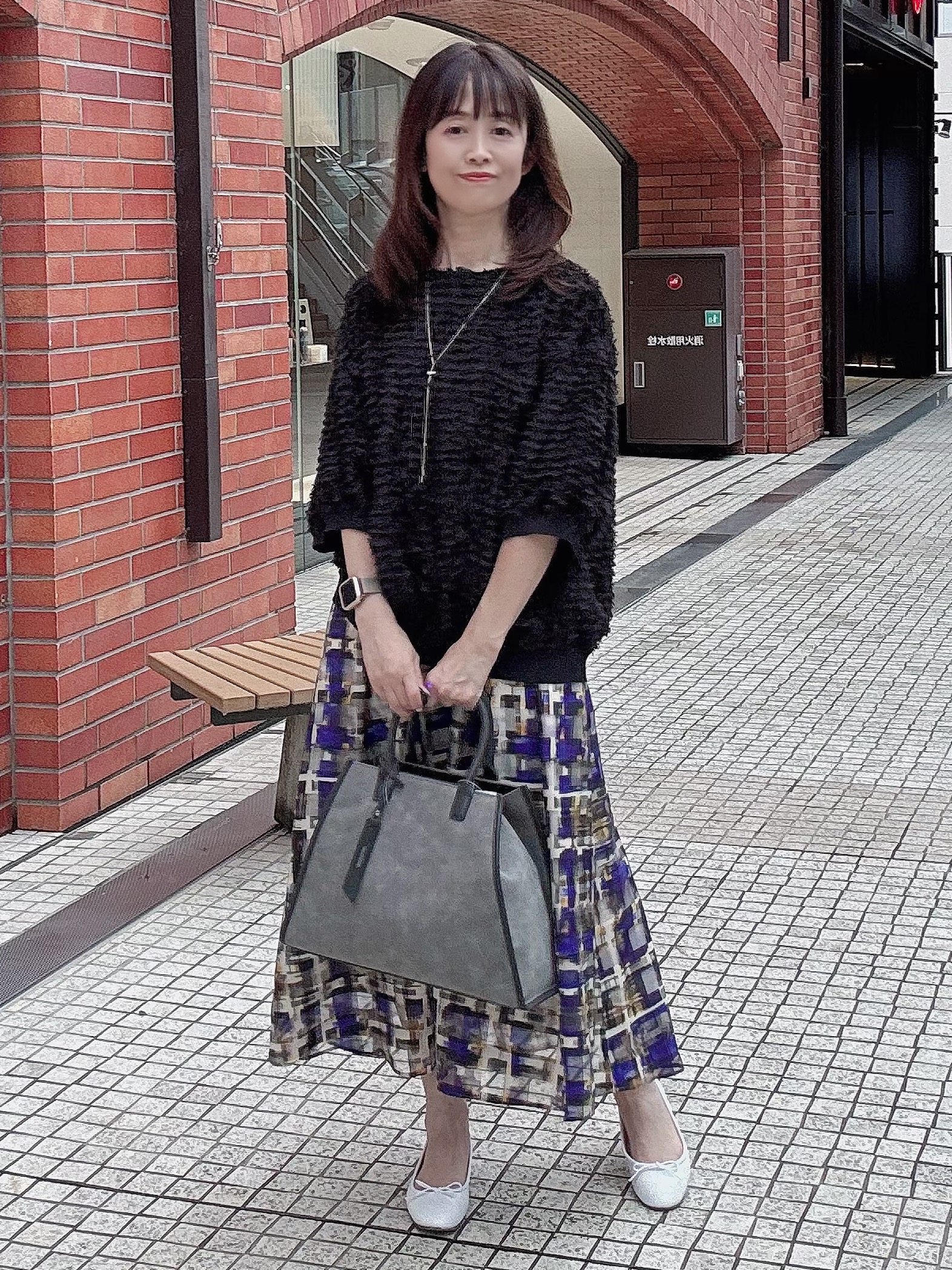 makiさんの「UNTITLED｜【秋映え/体型カバー】フェザージャガードプルオーバー」を使ったコーディネート