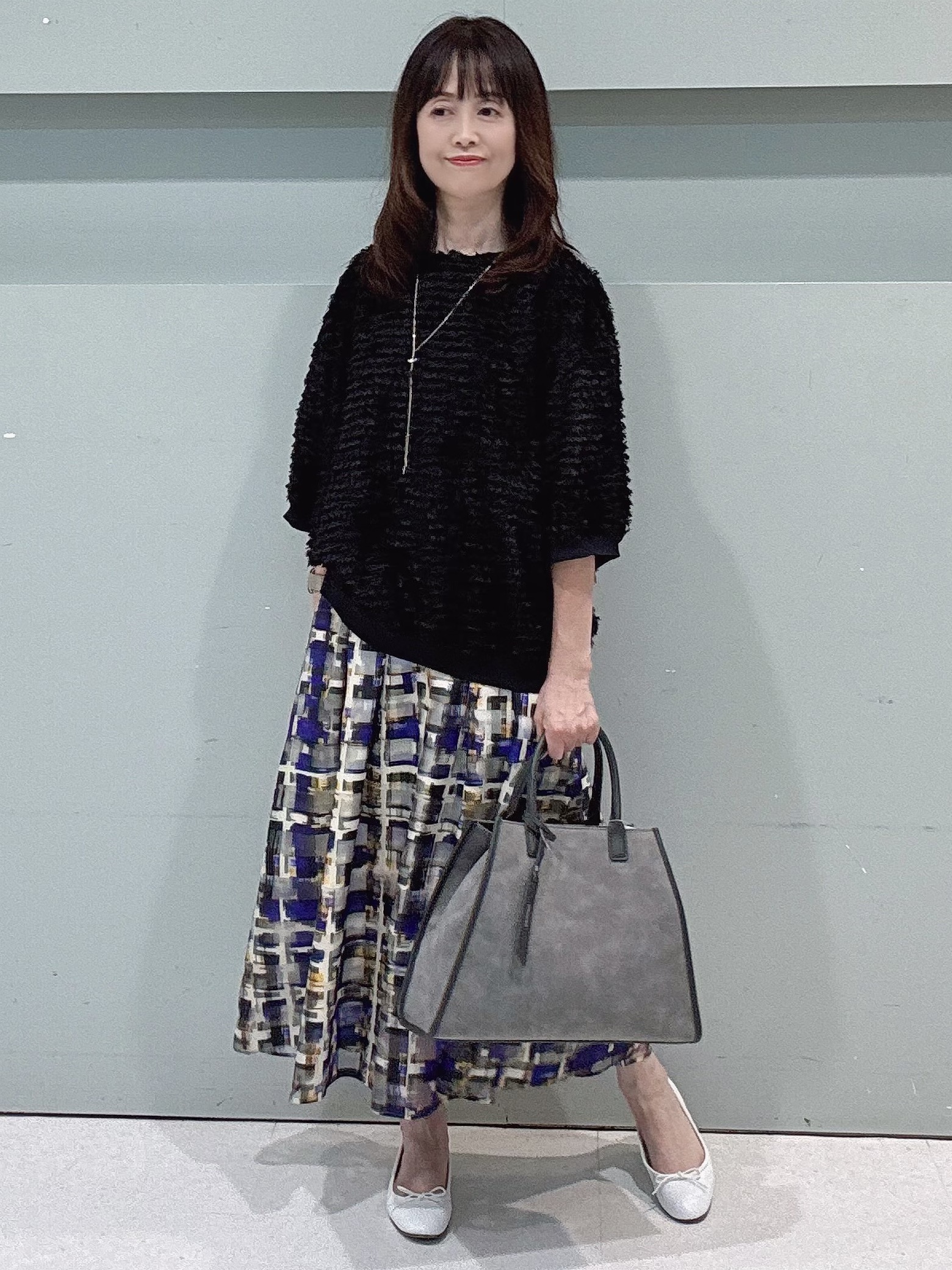 makiさんの「UNTITLED｜【秋映え/体型カバー】フェザージャガードプルオーバー」を使ったコーディネート