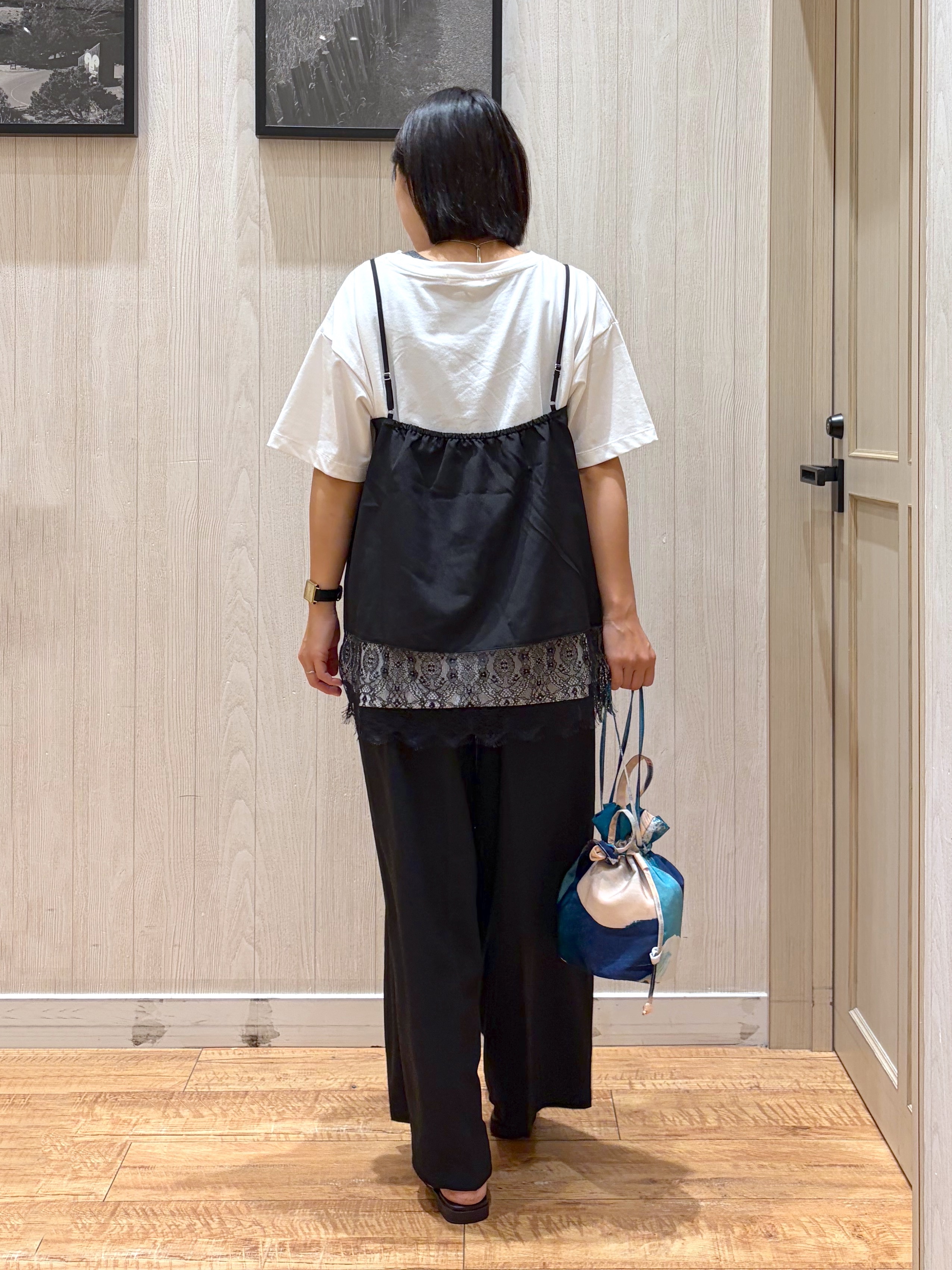 shirayuuuさんの「SHOO･LA･RUE｜【洗濯機可/S-LL】体型カバーしながらこなれ見え。レース付きキャミソール」を使ったコーディネート