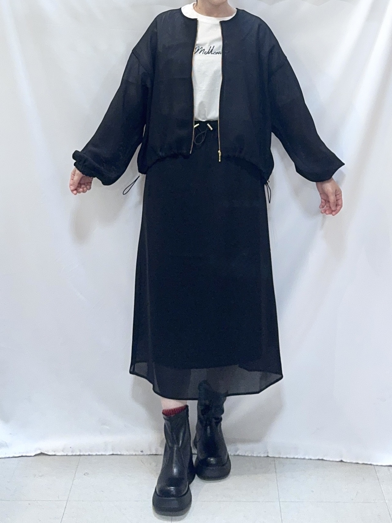 𝐇𝐢𝐫𝐨𝐦𝐢さんの「SHOO･LA･RUE｜【通気性〇/セットアップ可/洗濯機可】メッシュドルマン ジップブルゾン」を使ったコーディネート