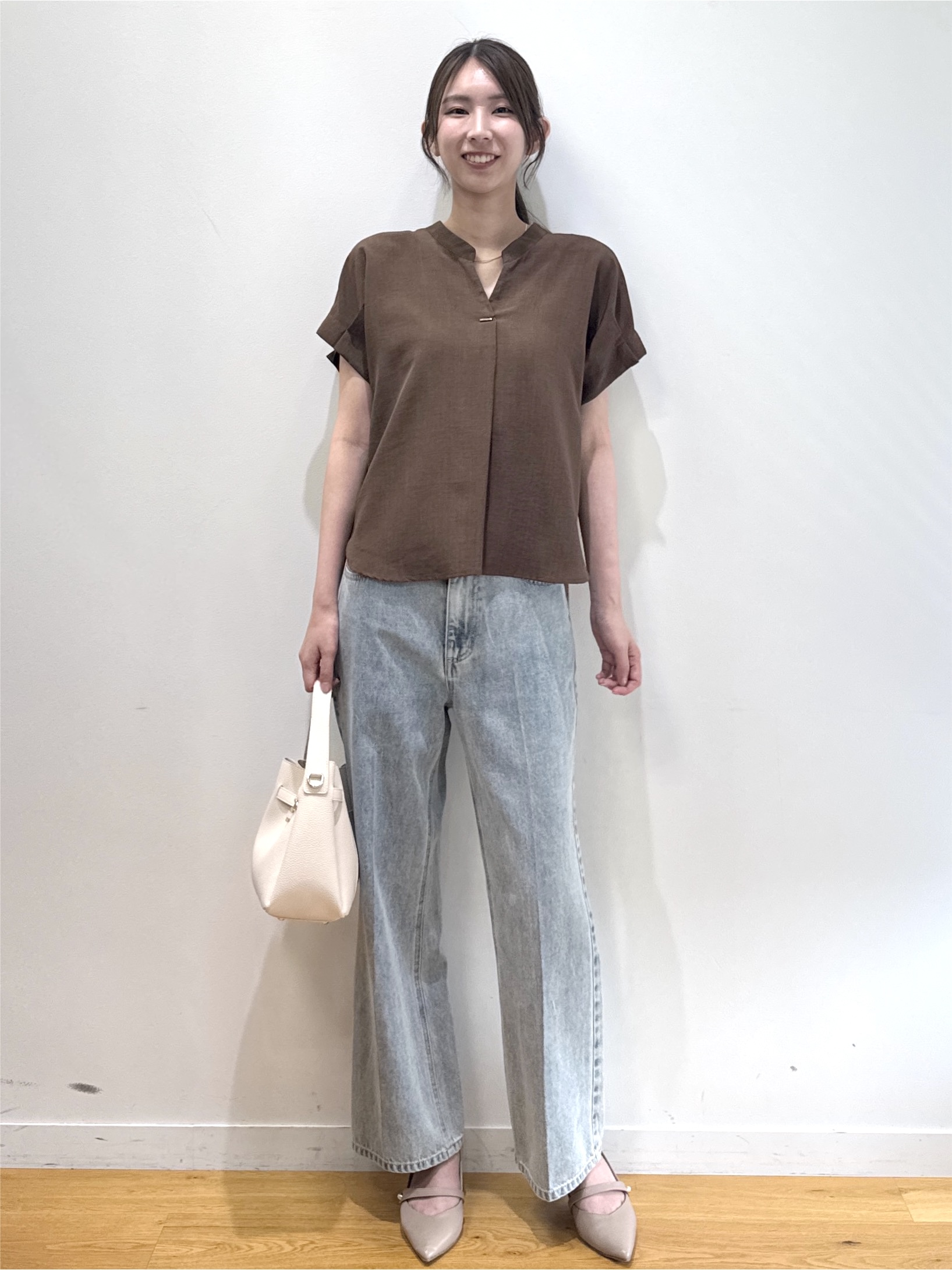 めぐさんの「index｜《丈が選べる》ストレートデニムパンツ【洗濯機洗い可】」を使ったコーディネート