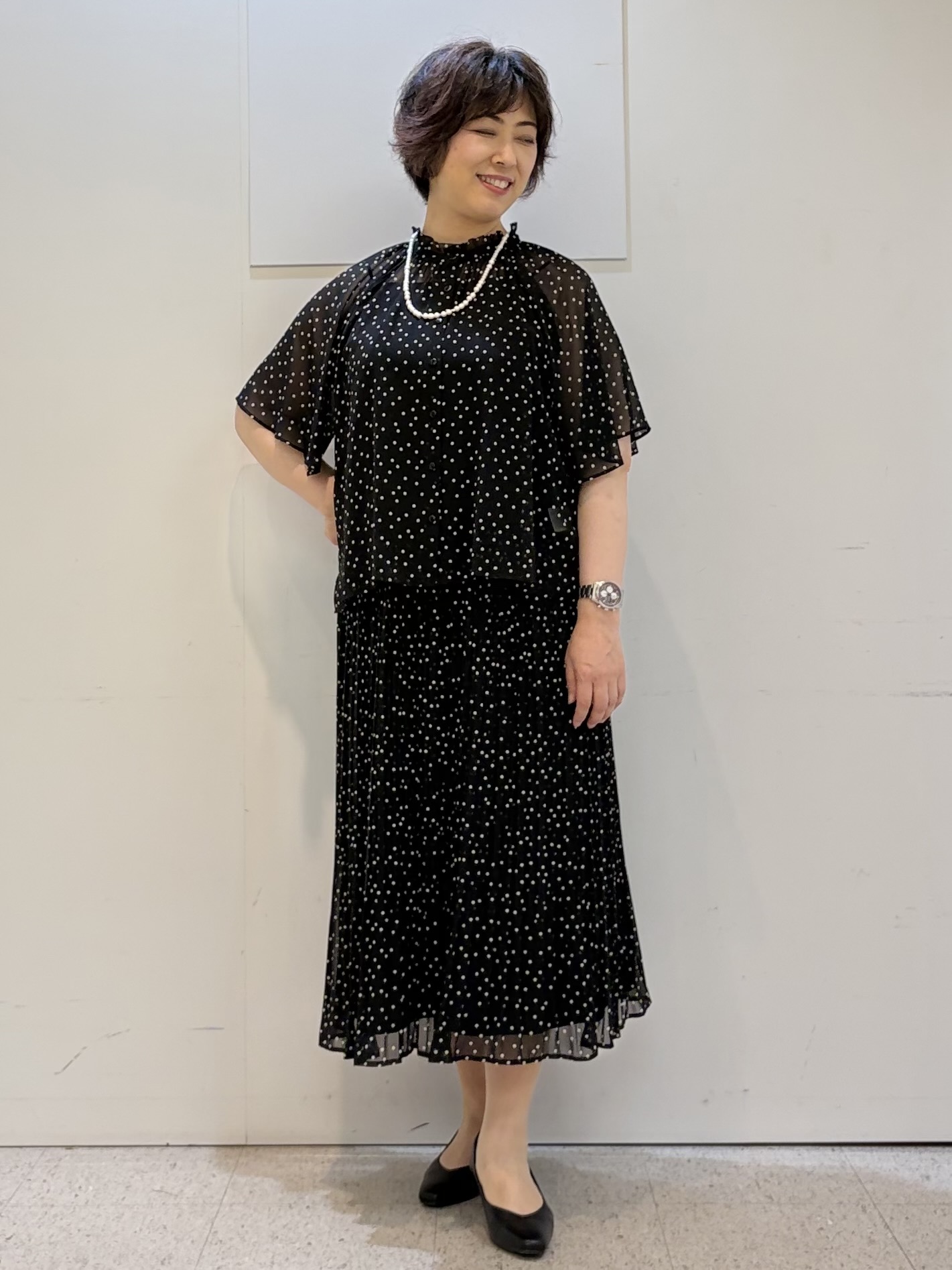 ヤスコさんの「Reflect｜【セットアップ／手洗い可】ドット柄シアーブラウス」を使ったコーディネート
