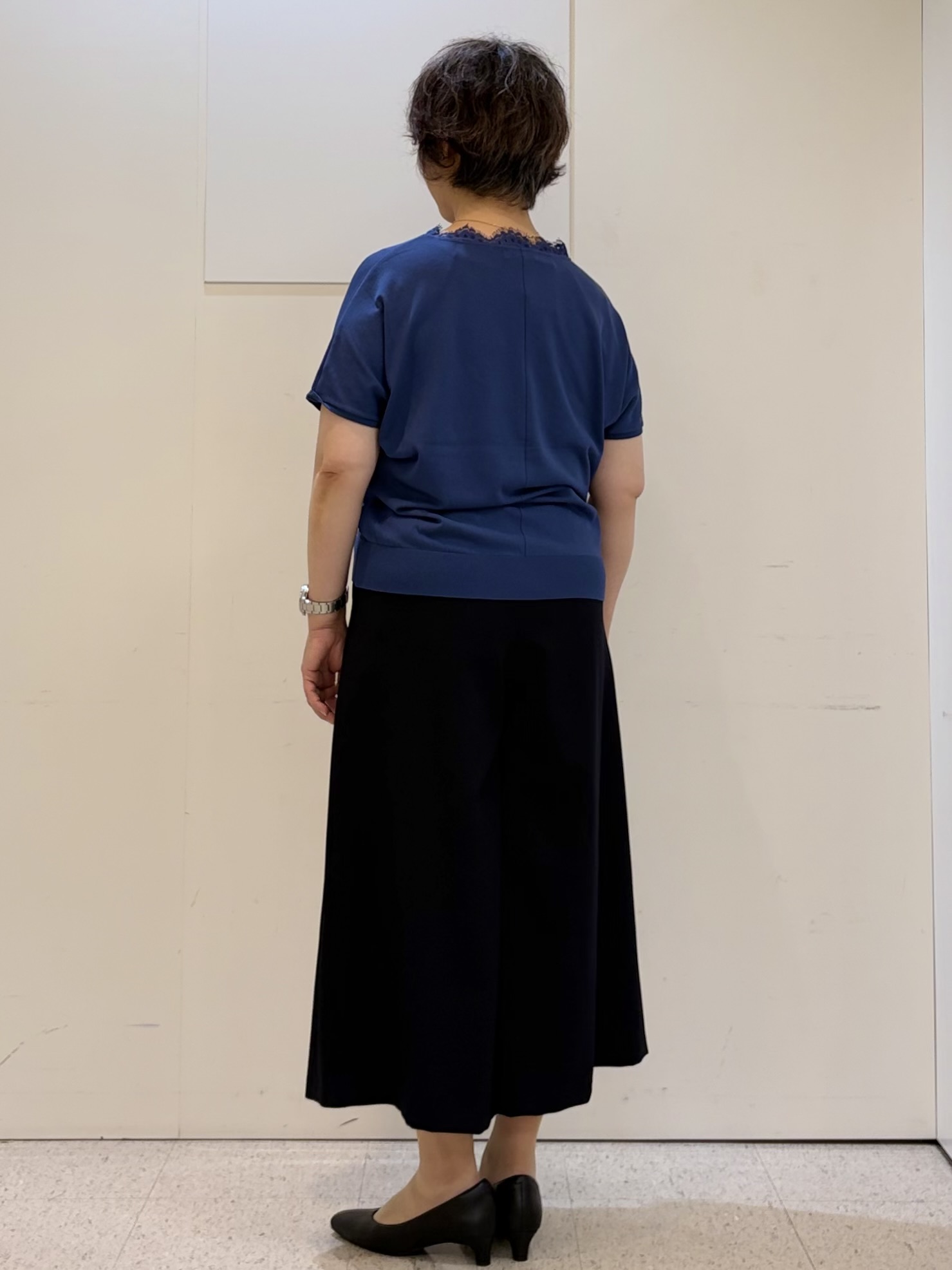 ヤスコさんの「Reflect｜【二の腕カバー／手洗い可】ネックレース フレンチスリーブニット」を使ったコーディネート