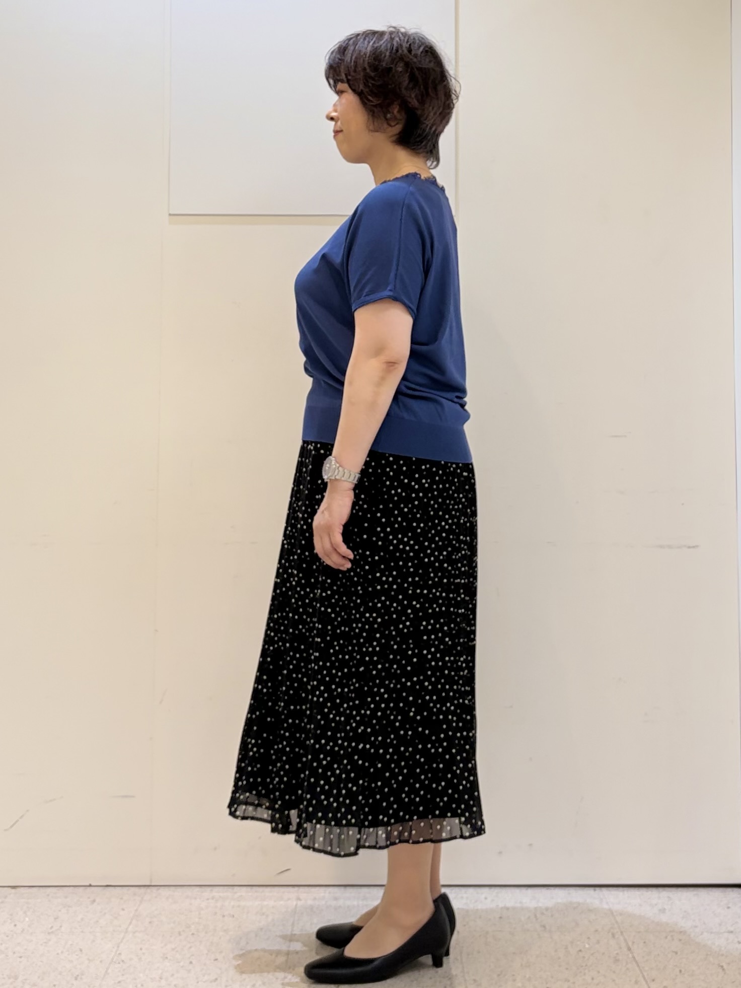 ヤスコさんの「Reflect｜【二の腕カバー／手洗い可】ネックレース フレンチスリーブニット」を使ったコーディネート