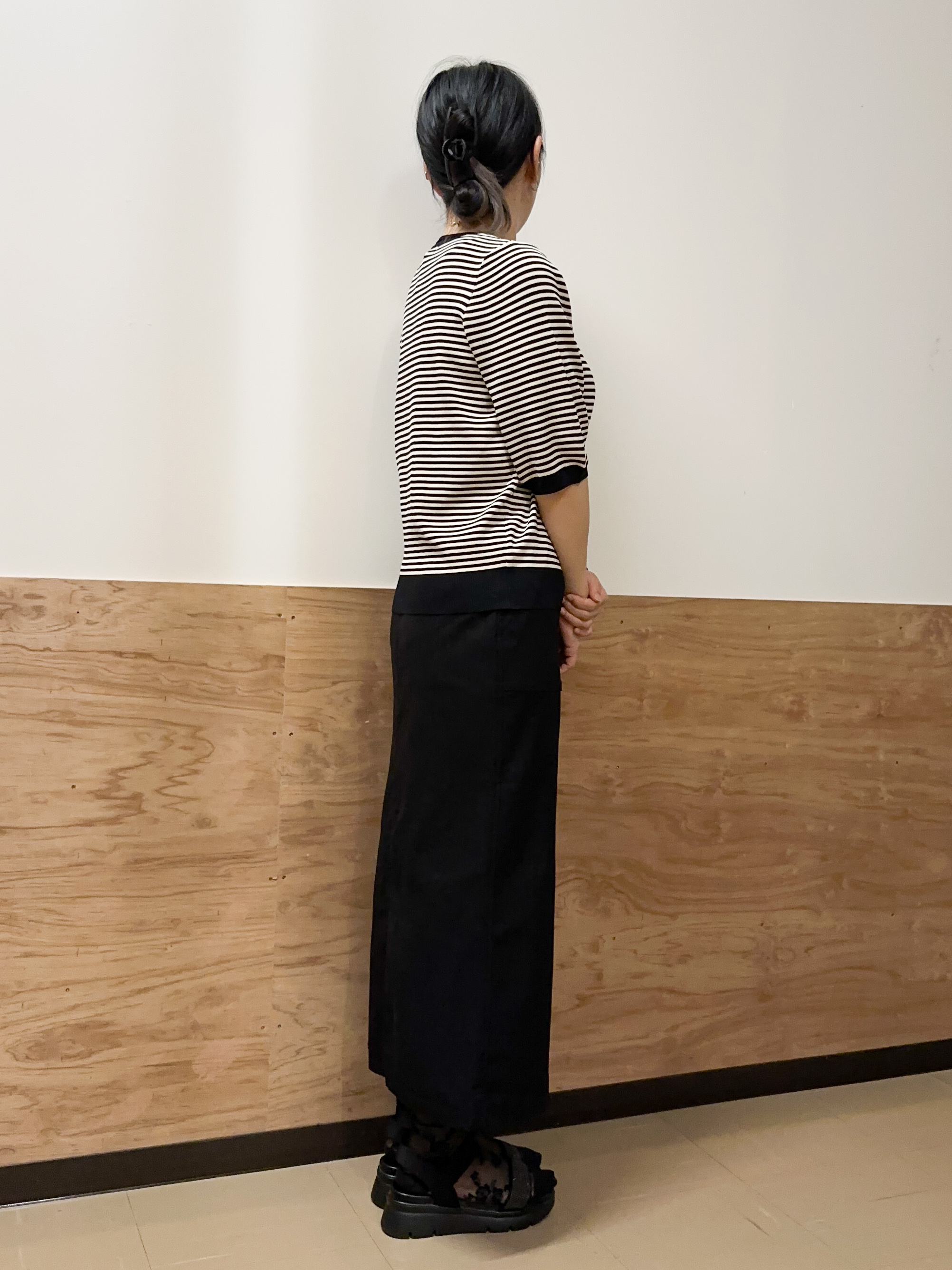 すーさんの「grove｜【シリーズ累計36万枚/UVカット・ひんやり・洗濯機OK】やわらかドライタッチ 五分袖クルーネックニ」を使ったコーディネート