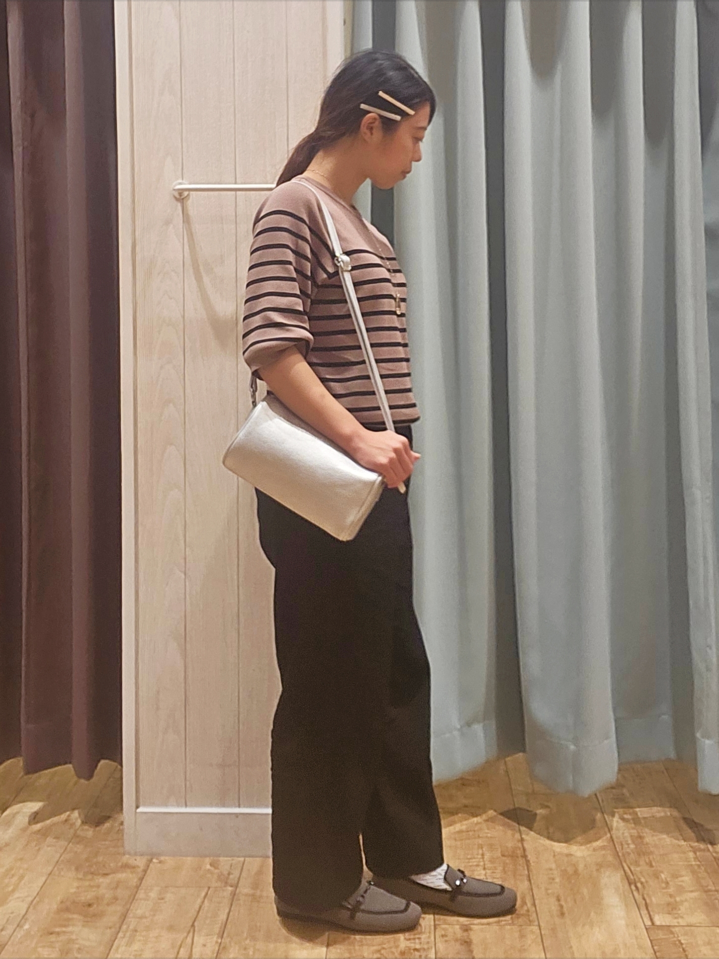 miyaさんの「SHOO･LA･RUE｜【ガンガン洗える/ひんやり/UV/毛玉になりにくい】二の腕見せない 5分袖ニット」を使ったコーディネート