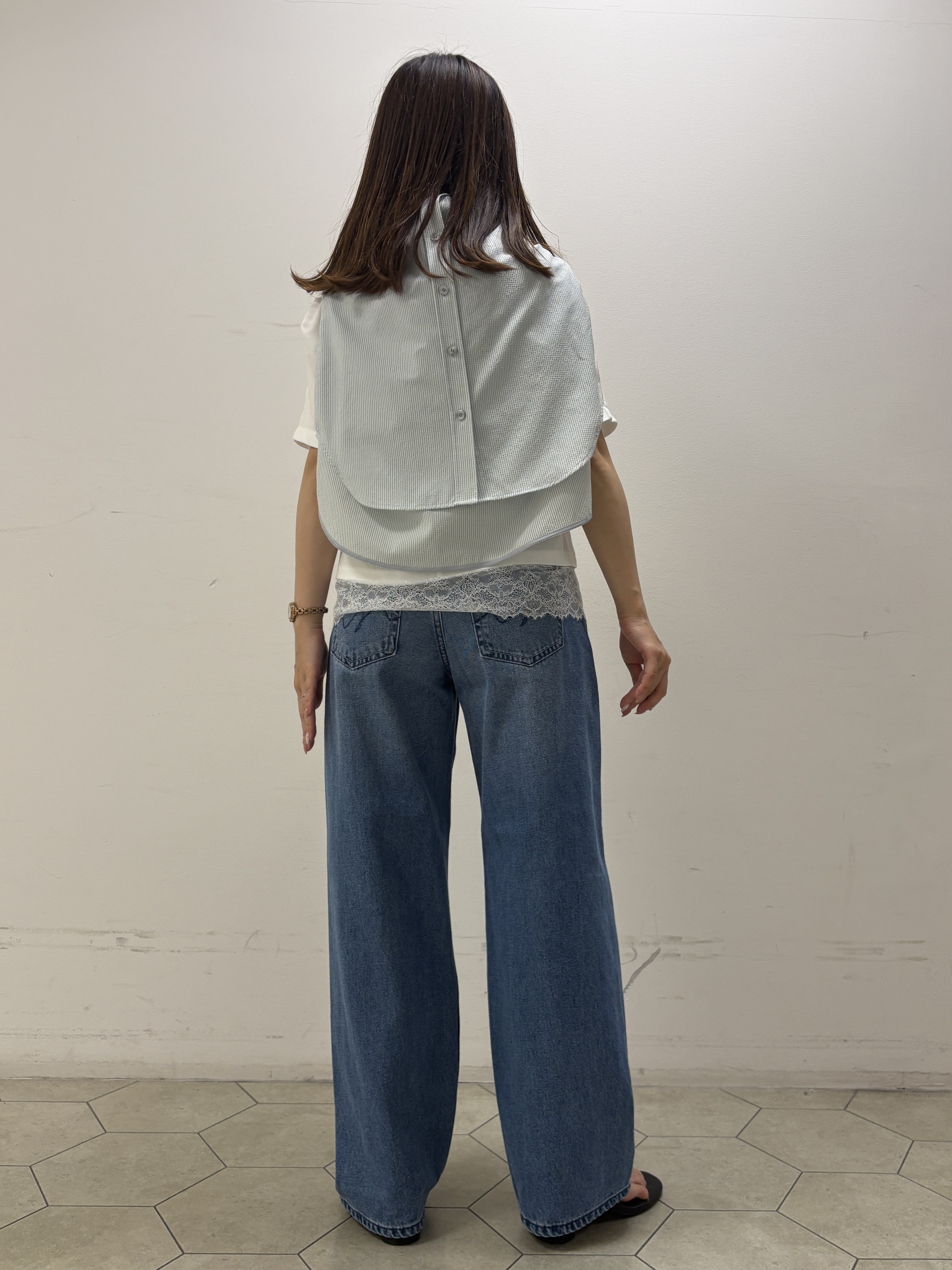 kahoさんの「INDIVI｜【汗ジミ防止／接触冷感】裾レースドルマンTシャツ」を使ったコーディネート