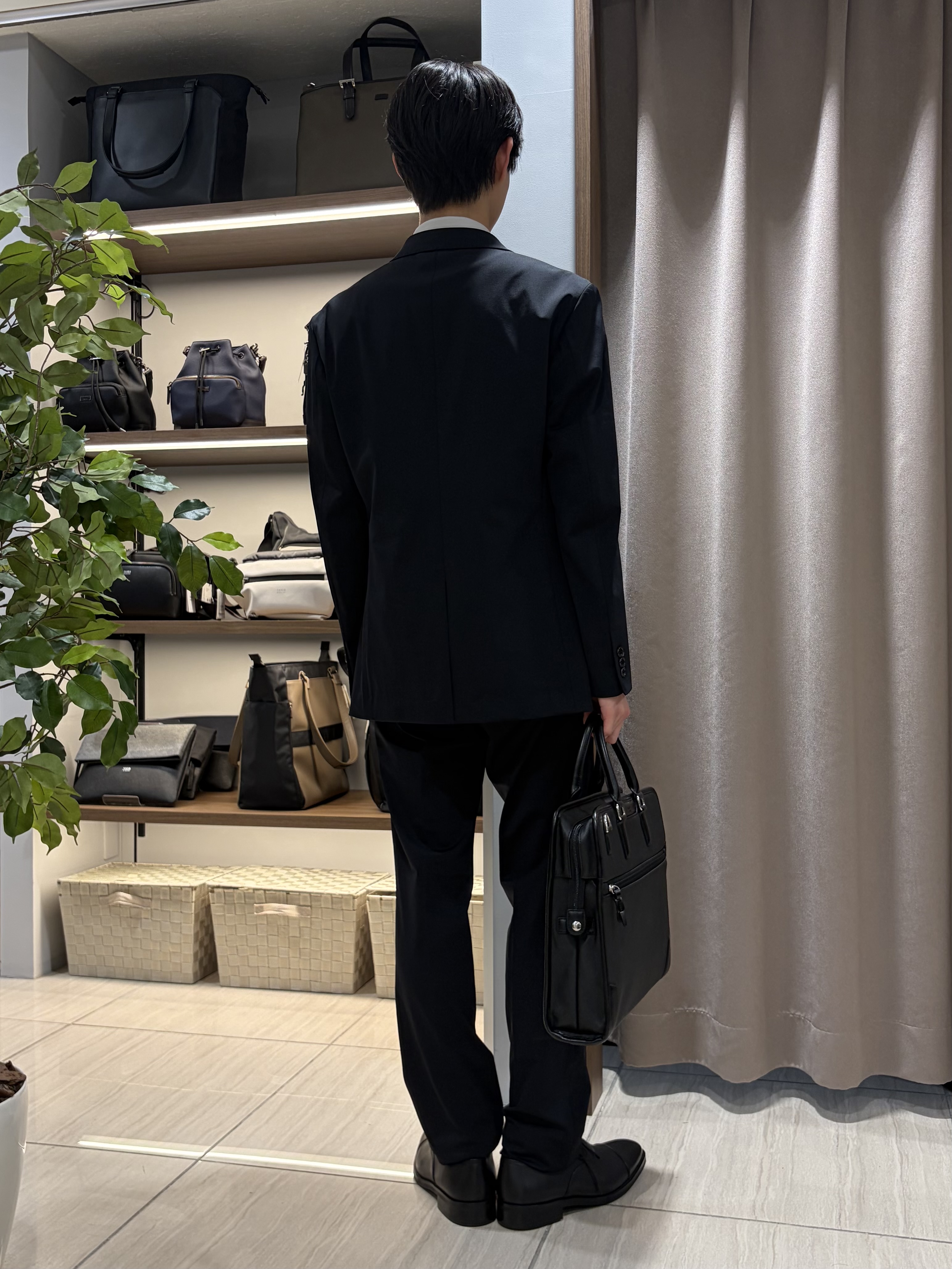 hiroさんの「TAKEO KIKUCHI｜【360&deg;ストレッチ／軽量】None Of Stress ライト ジャケット（セットアップ対応）」を使ったコーディネート