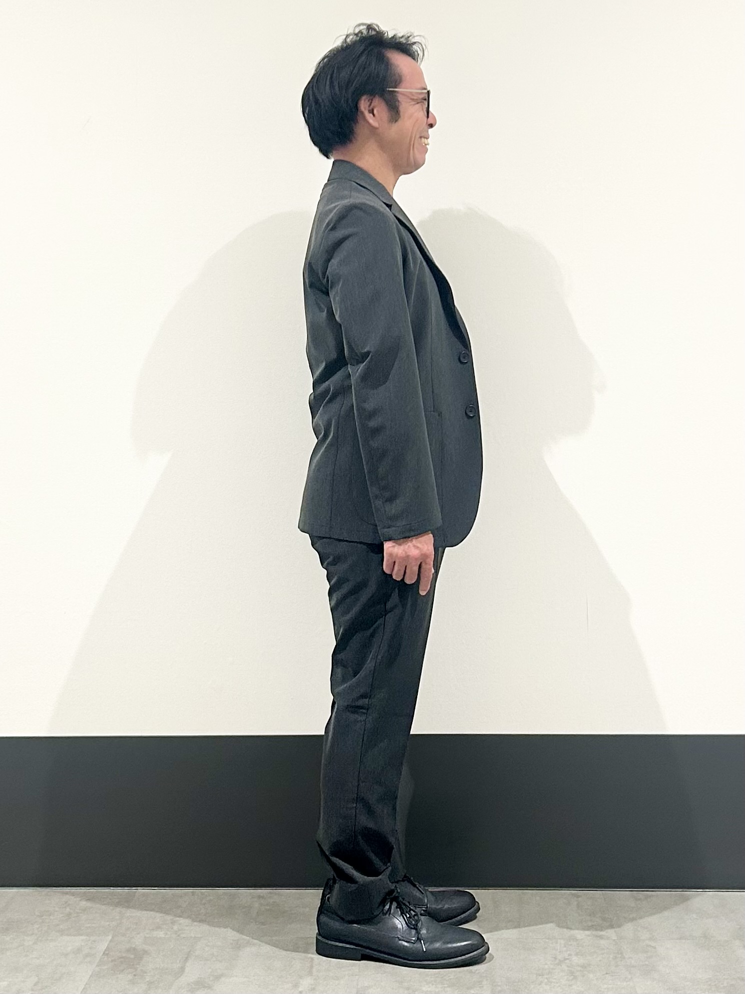 KENJI Iさんの「THE SHOP TK｜【ストレッチ／洗濯機OK／セットアップ可】デニムライク ジャケット」を使ったコーディネート
