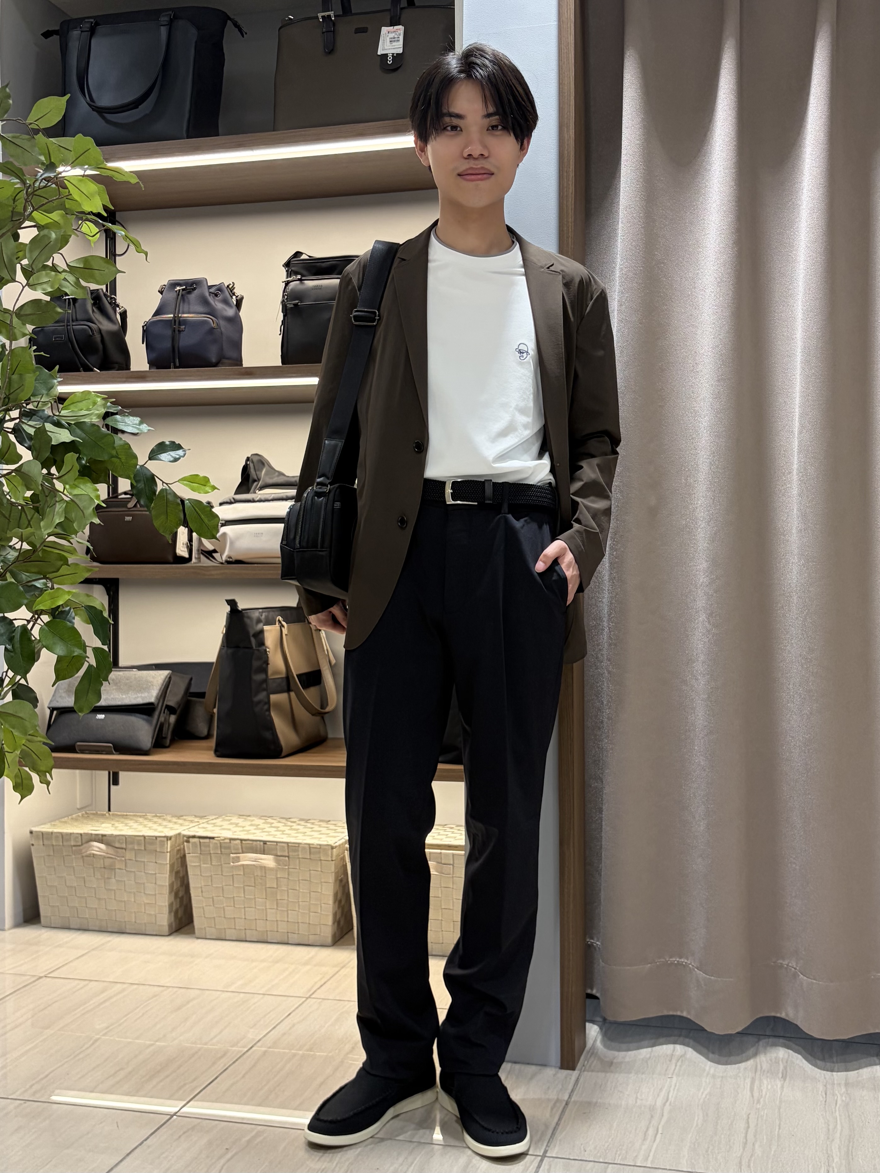 hiroさんの「TAKEO KIKUCHI｜3Dナイロン ジャケット」を使ったコーディネート