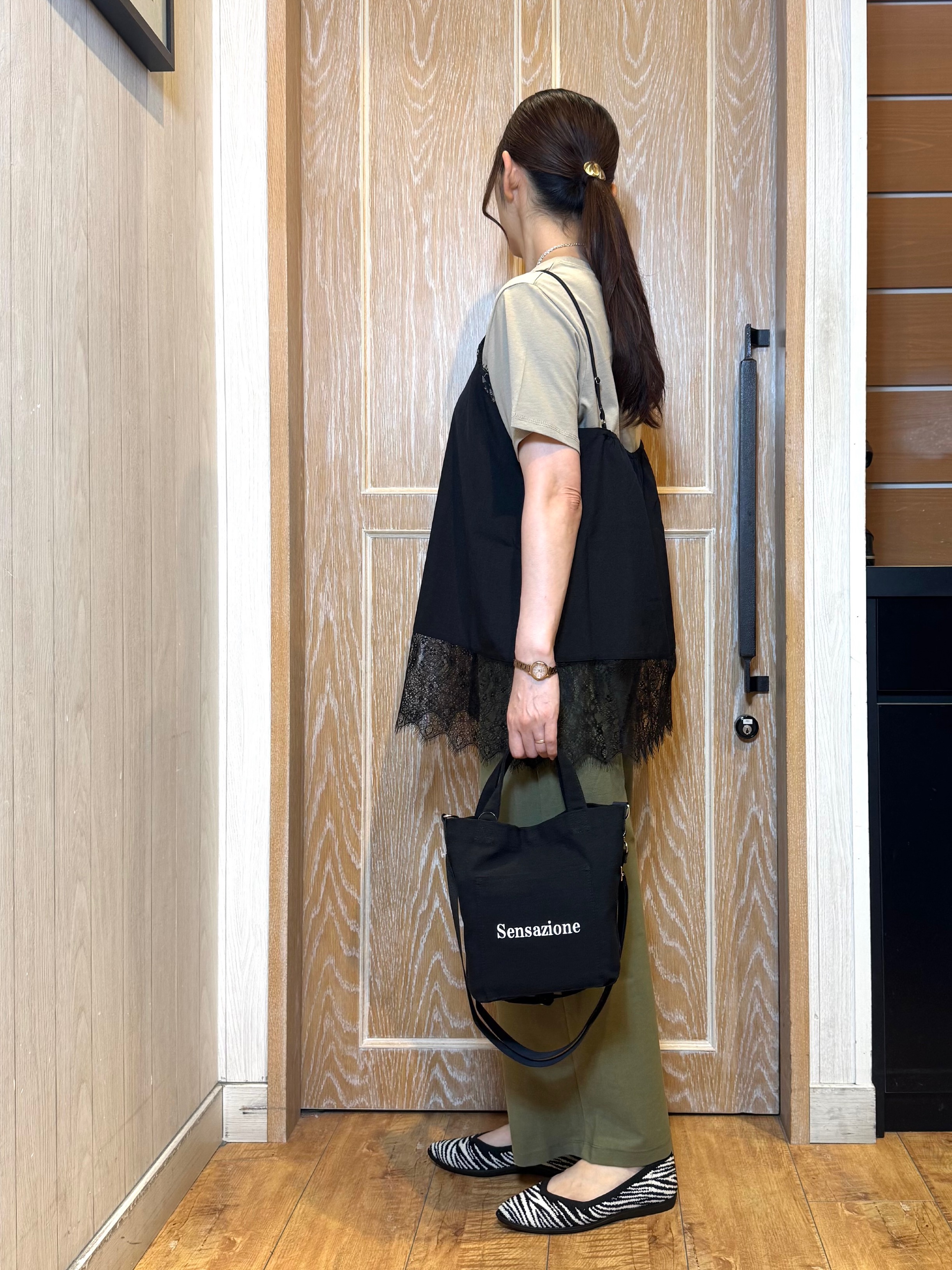 KAORIさんの「SHOO･LA･RUE｜【洗濯機可/S-LL】体型カバーしながらこなれ見え。レース付きキャミソール」を使ったコーディネート