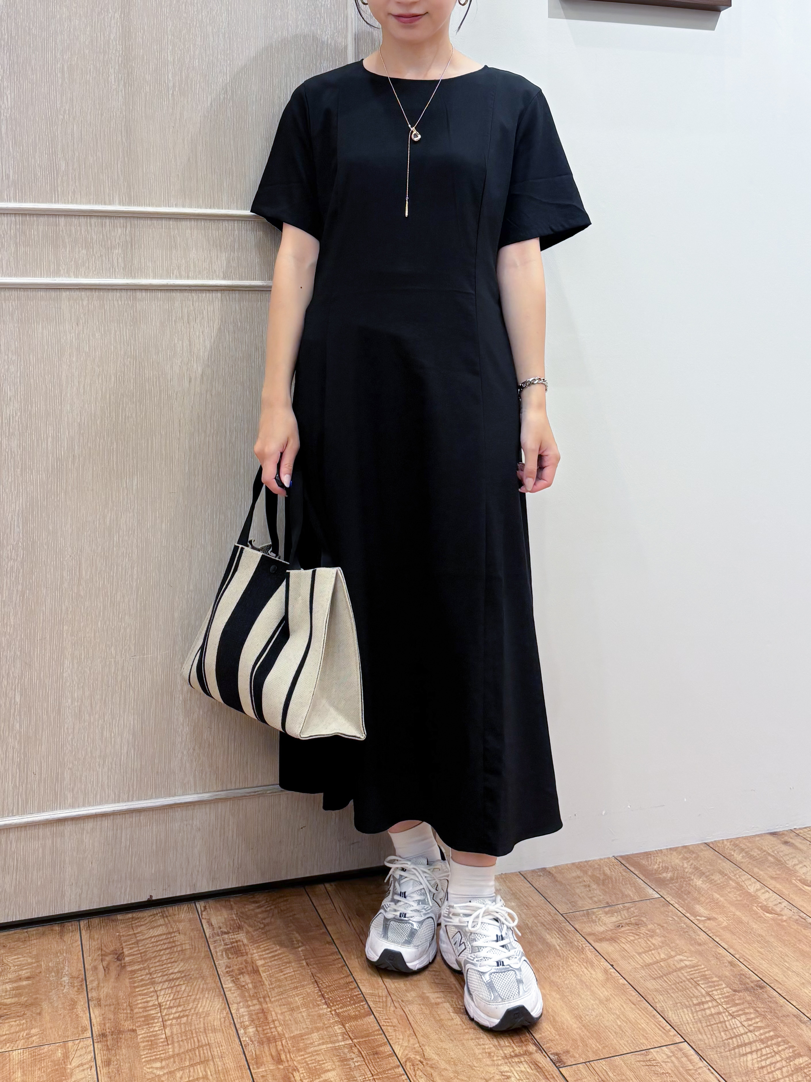 なみさんの「SHOO･LA･RUE｜【S-LL/洗濯機可】抜け感たっぷり 程よい透け感のポケット付きシャツ」を使ったコーディネート