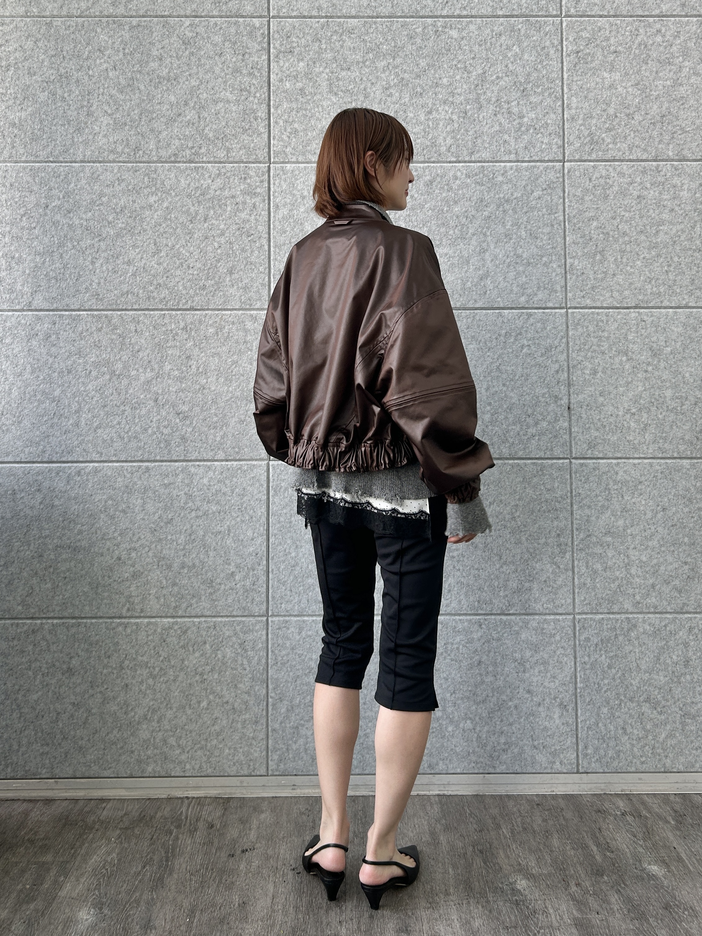 harunaさんの「CODE A｜【Re】satin bomber jacket」を使ったコーディネート