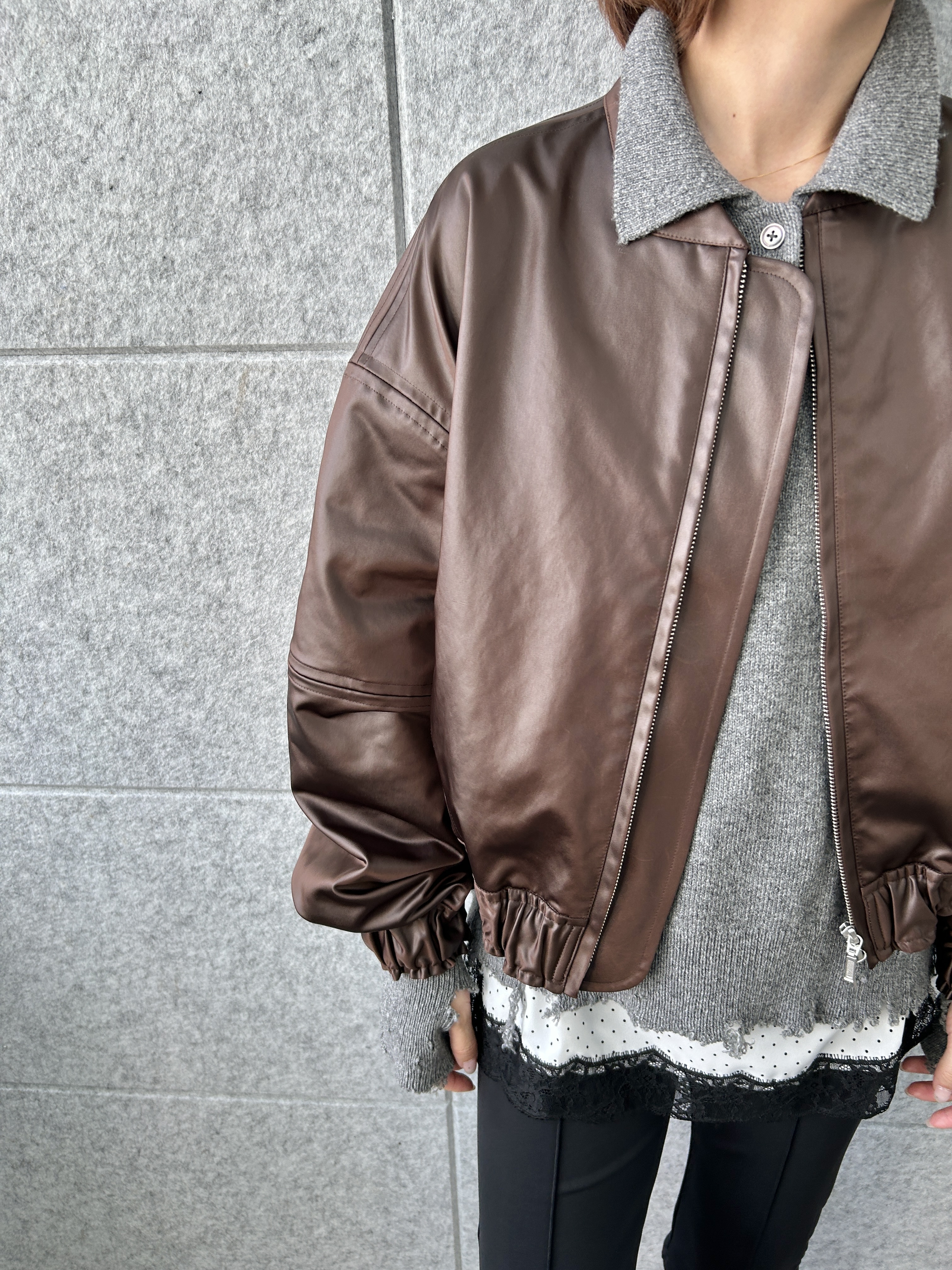harunaさんの「CODE A｜【Re】satin bomber jacket」を使ったコーディネート