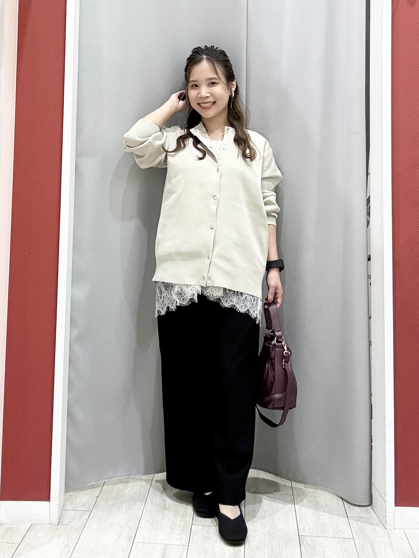 shioさんの「SHOO･LA･RUE｜【セットアップ可/洗濯機可】軽やかに羽織れる スポンディッシュ ニットカーディガン」を使ったコーディネート