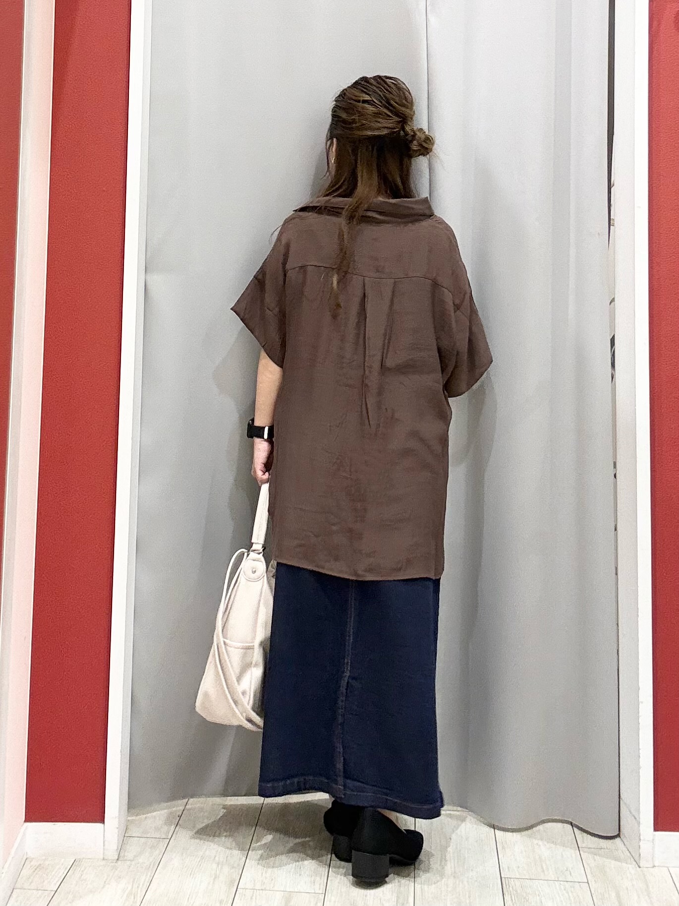 shioさんの「SHOO･LA･RUE｜【2点セット/S-LL/洗濯機可】時短でコーデ決まる スラブスキッパーシャツ＋タンクトップ」を使ったコーディネート