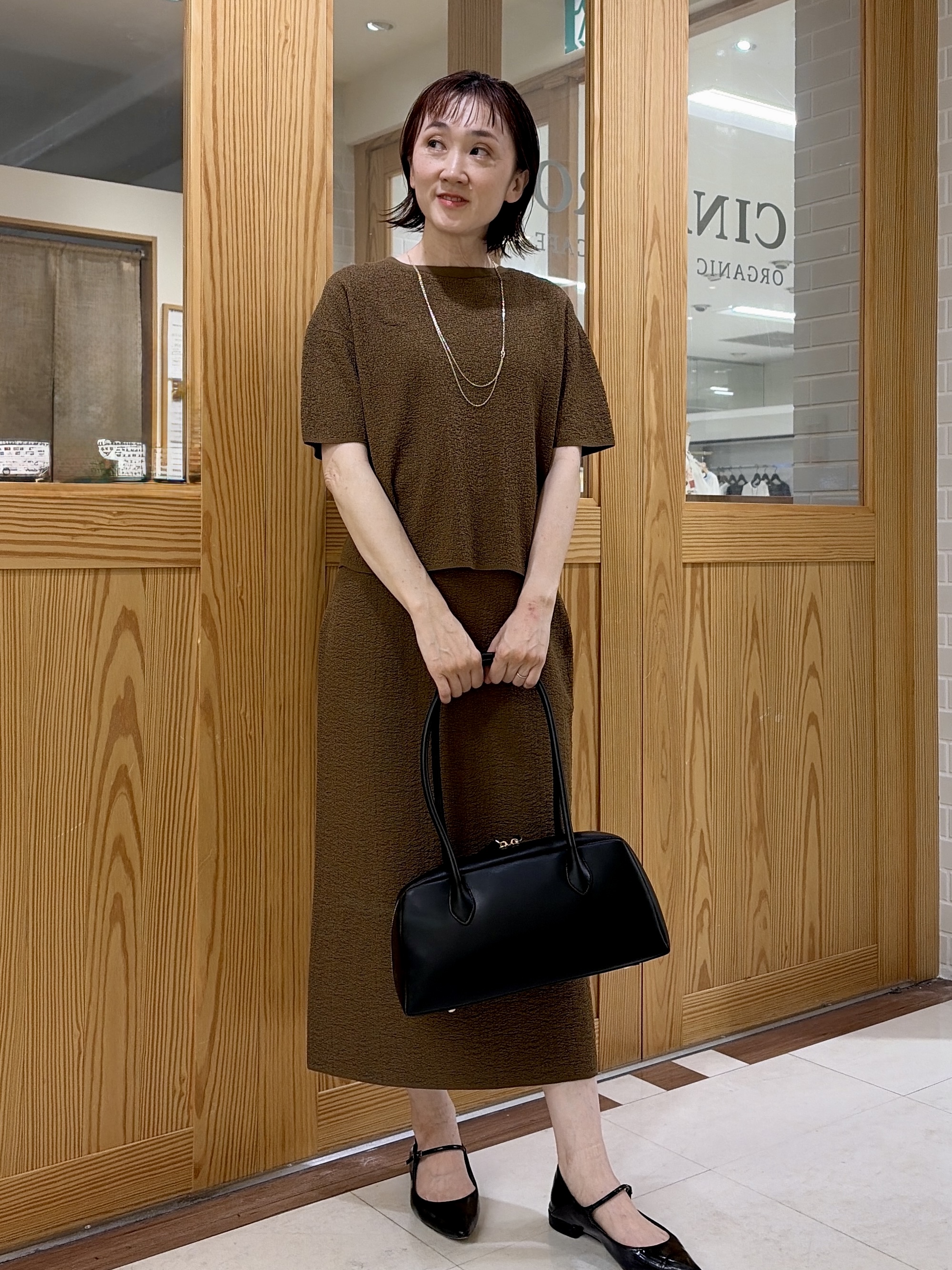 ゆうさんの「UNTITLED｜【1枚でもセットでも】レースキャミ付きプルオーバー」を使ったコーディネート