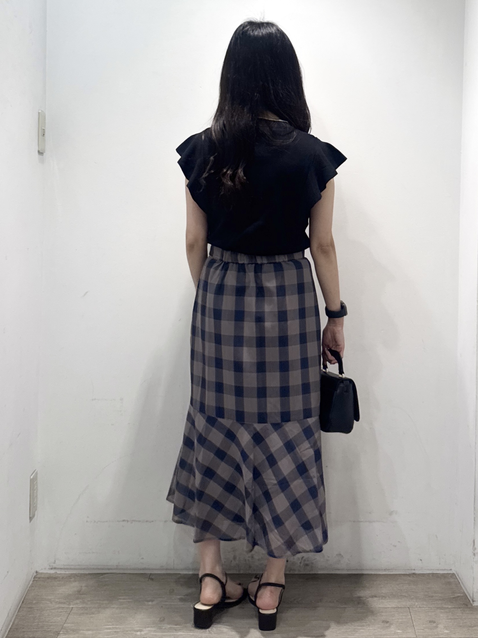 yuicciさんの「OPAQUE.CLIP｜【UVケア／接触冷感】バイカラーボウタイフリルトップス《洗濯機OK》」を使ったコーディネート