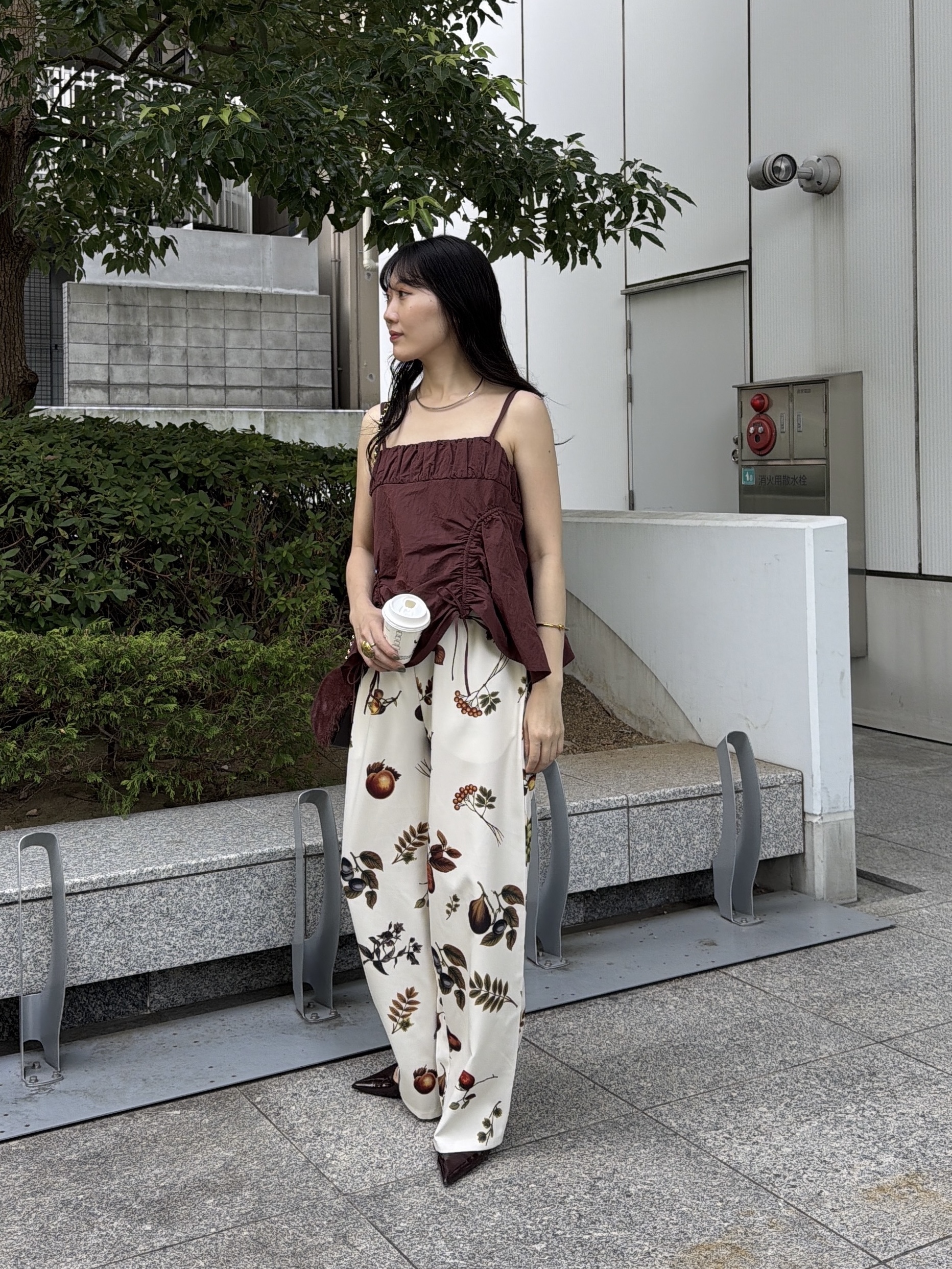 rinaさんの「INDIVI｜ナイロンギャザービスチェ」を使ったコーディネート