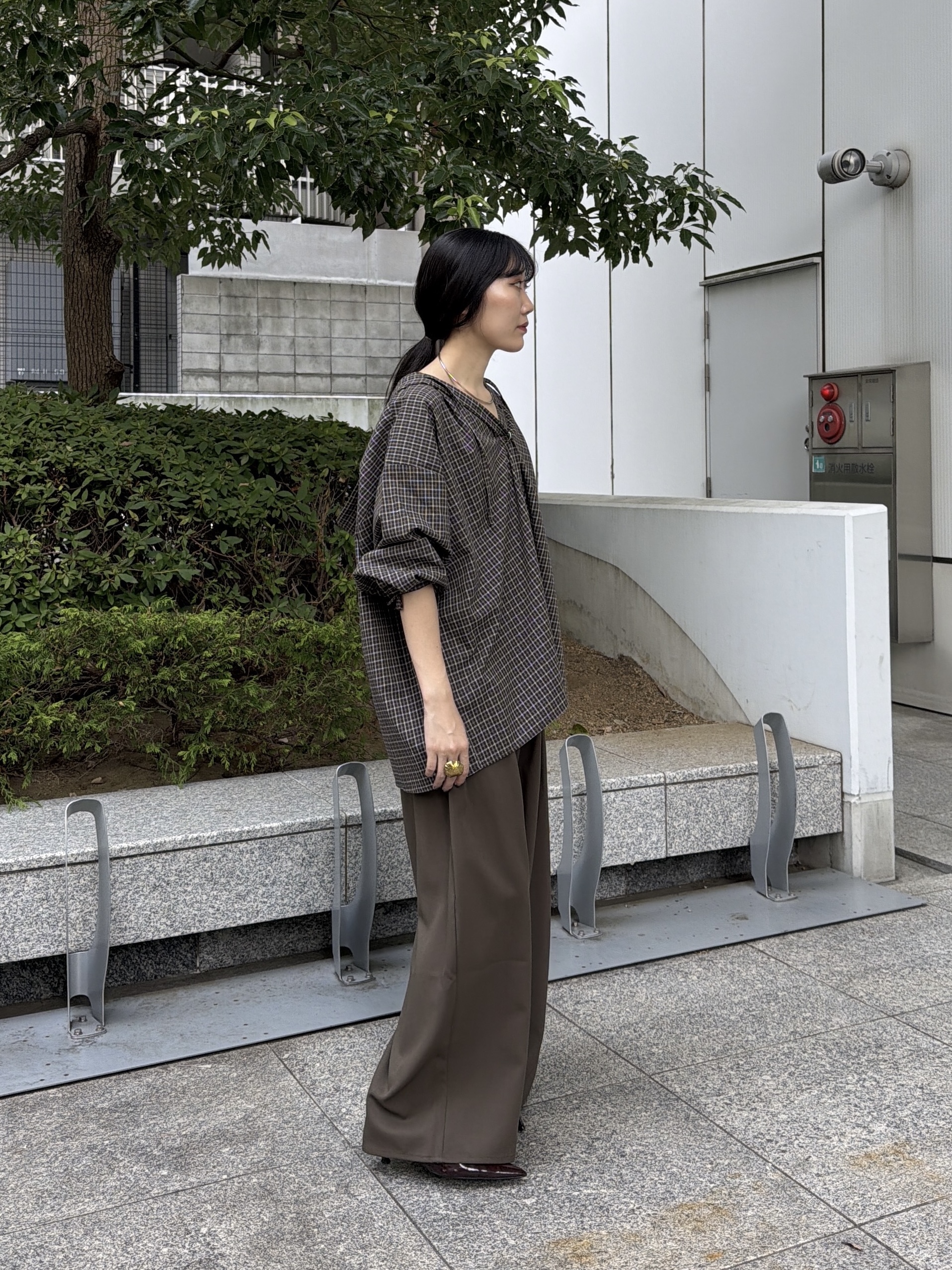 rinaさんの「INDIVI｜チェックフーディオーバーシャツ」を使ったコーディネート