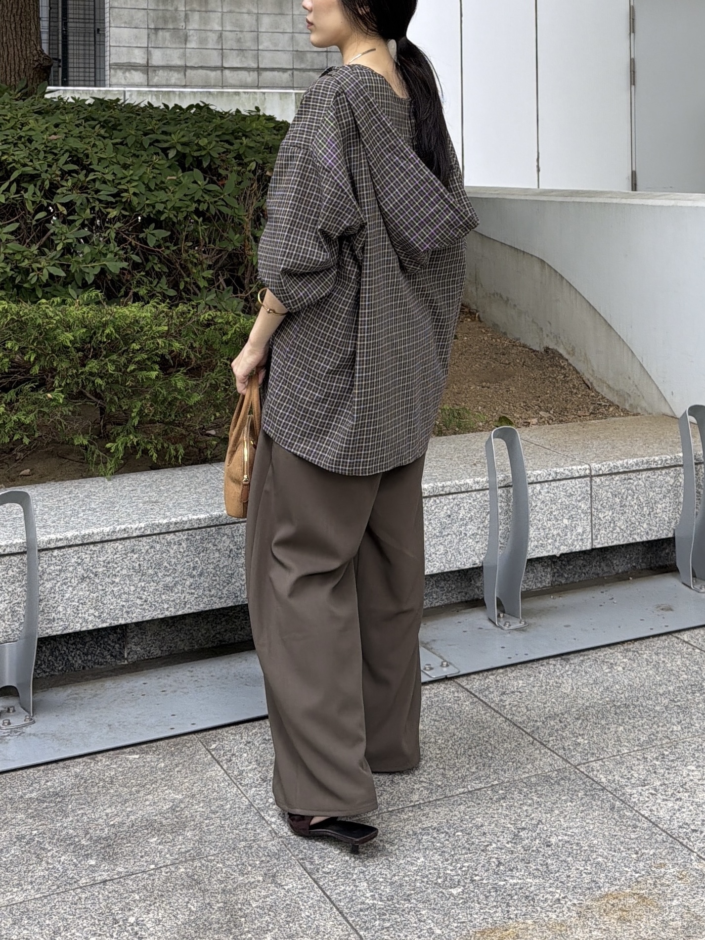 rinaさんの「INDIVI｜チェックフーディオーバーシャツ」を使ったコーディネート