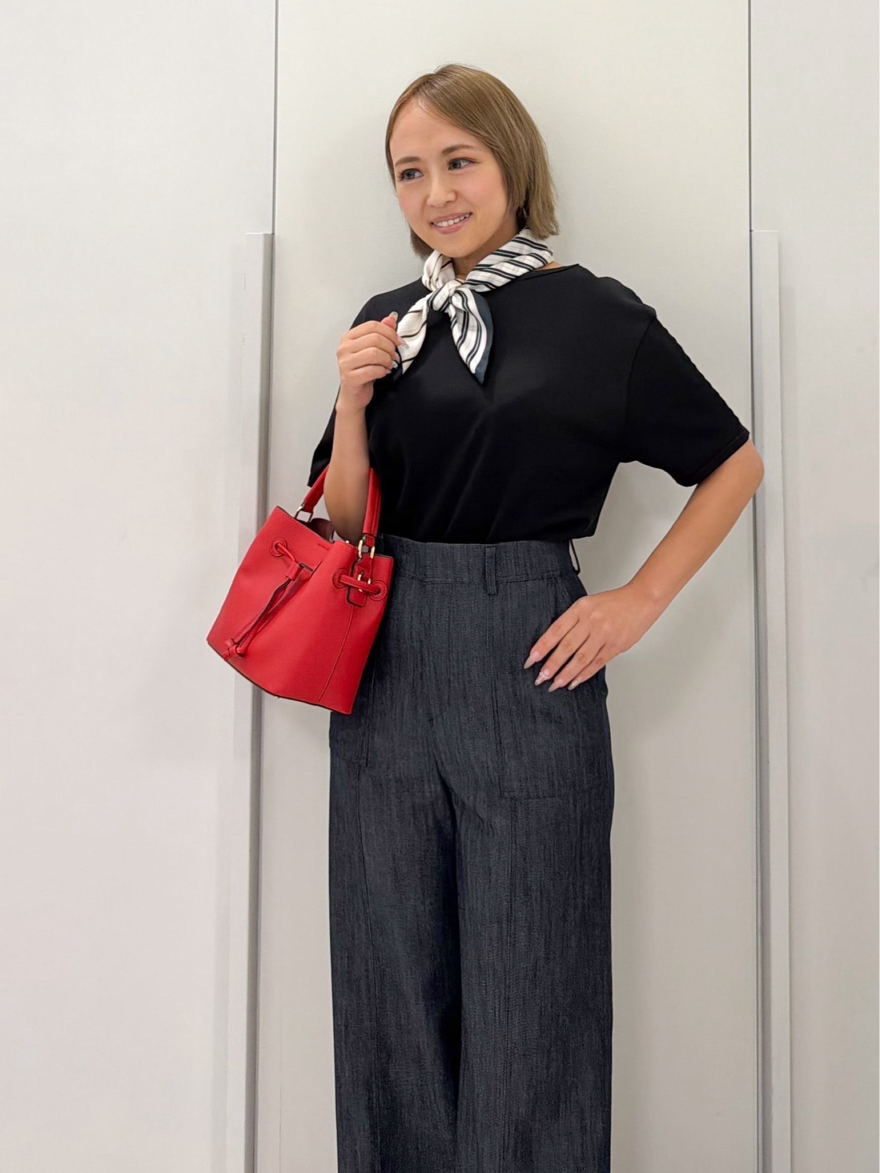chiiさんの「COUP DE CHANCE｜【手洗い可／日本製／接触冷感】袖クロス編みニット」を使ったコーディネート