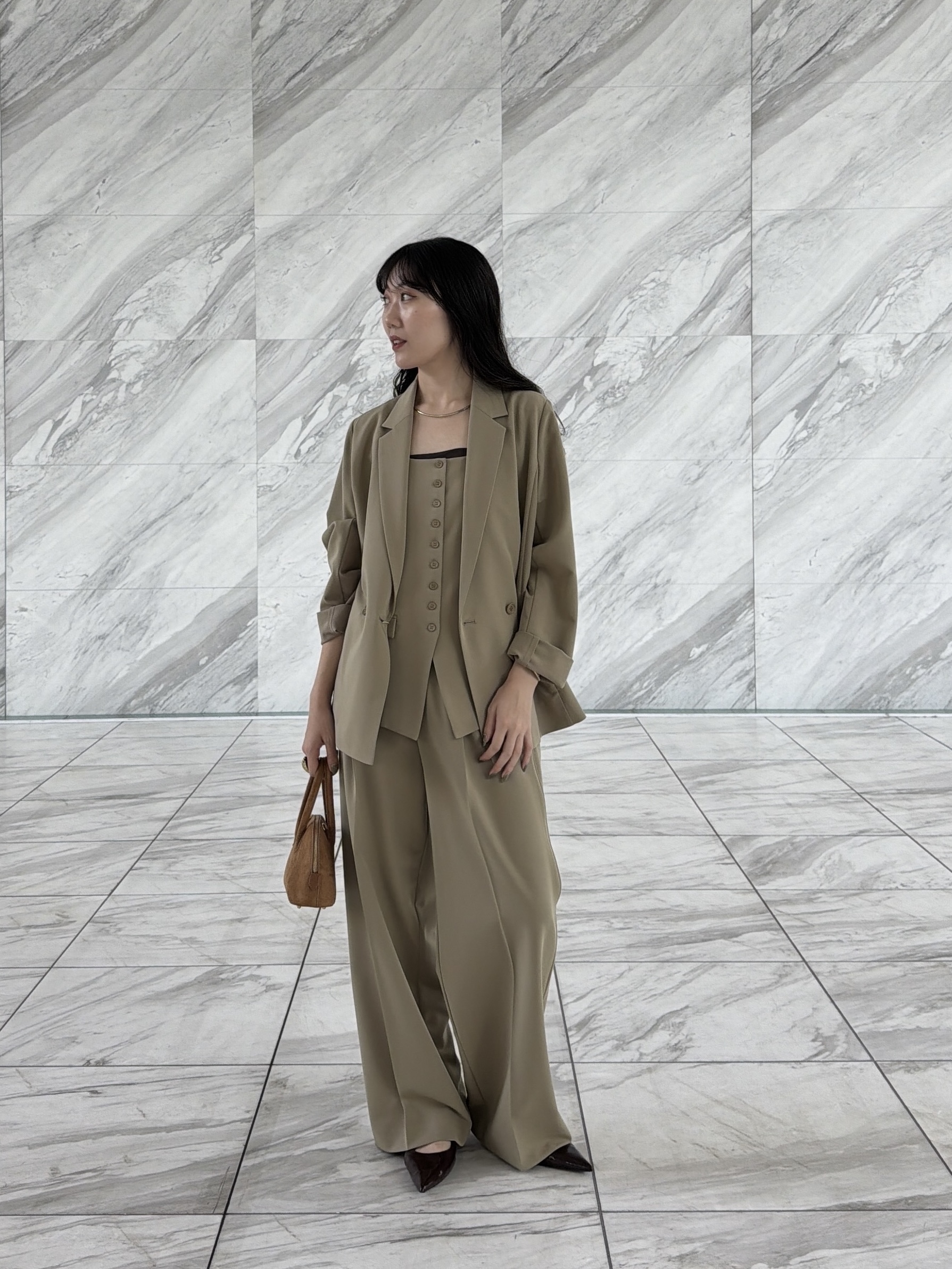 rinaさんの「INDIVI｜Comfy Set Up｜キャミジレ【セットアップ対応／通勤／カセット服】」を使ったコーディネート