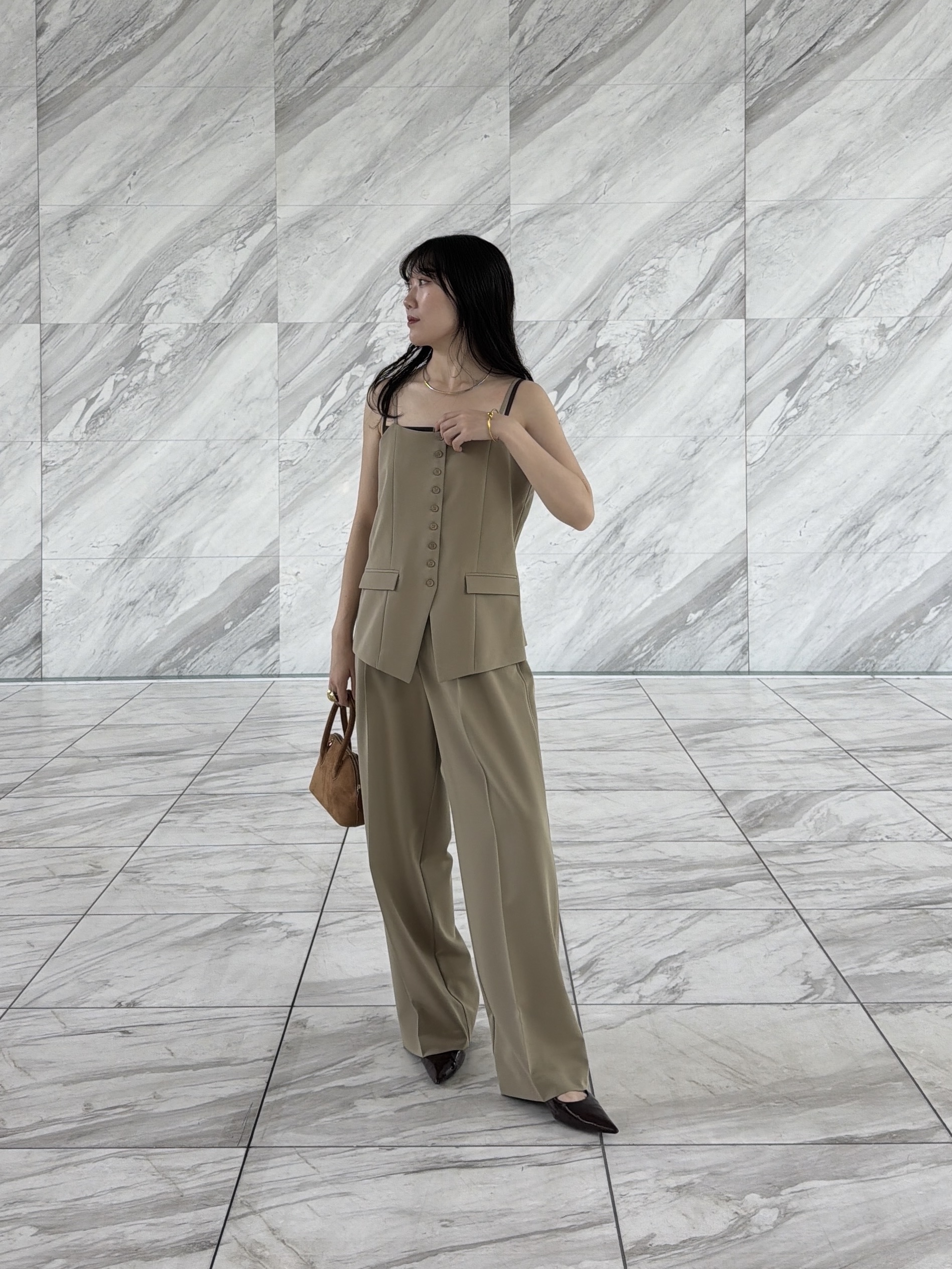 rinaさんの「INDIVI｜Comfy Set Up｜キャミジレ【セットアップ対応／通勤／カセット服】」を使ったコーディネート