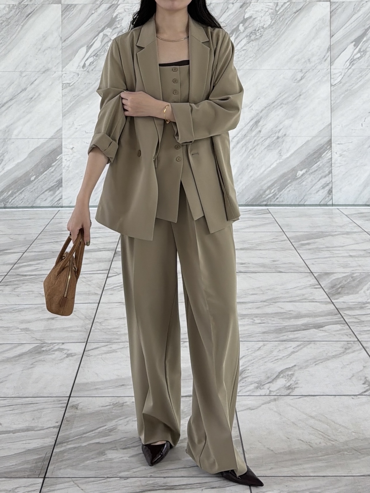 rinaさんの「INDIVI｜Comfy Set Up｜キャミジレ【セットアップ対応／通勤／カセット服】」を使ったコーディネート