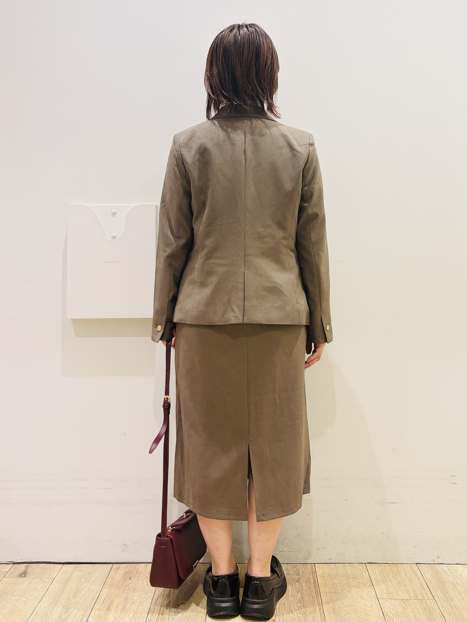 YUKOさんの「index｜【セットアップ対応】ダブルブレストジャケット《洗濯機OK／イージーアイロン／防シワ》」を使ったコーディネート