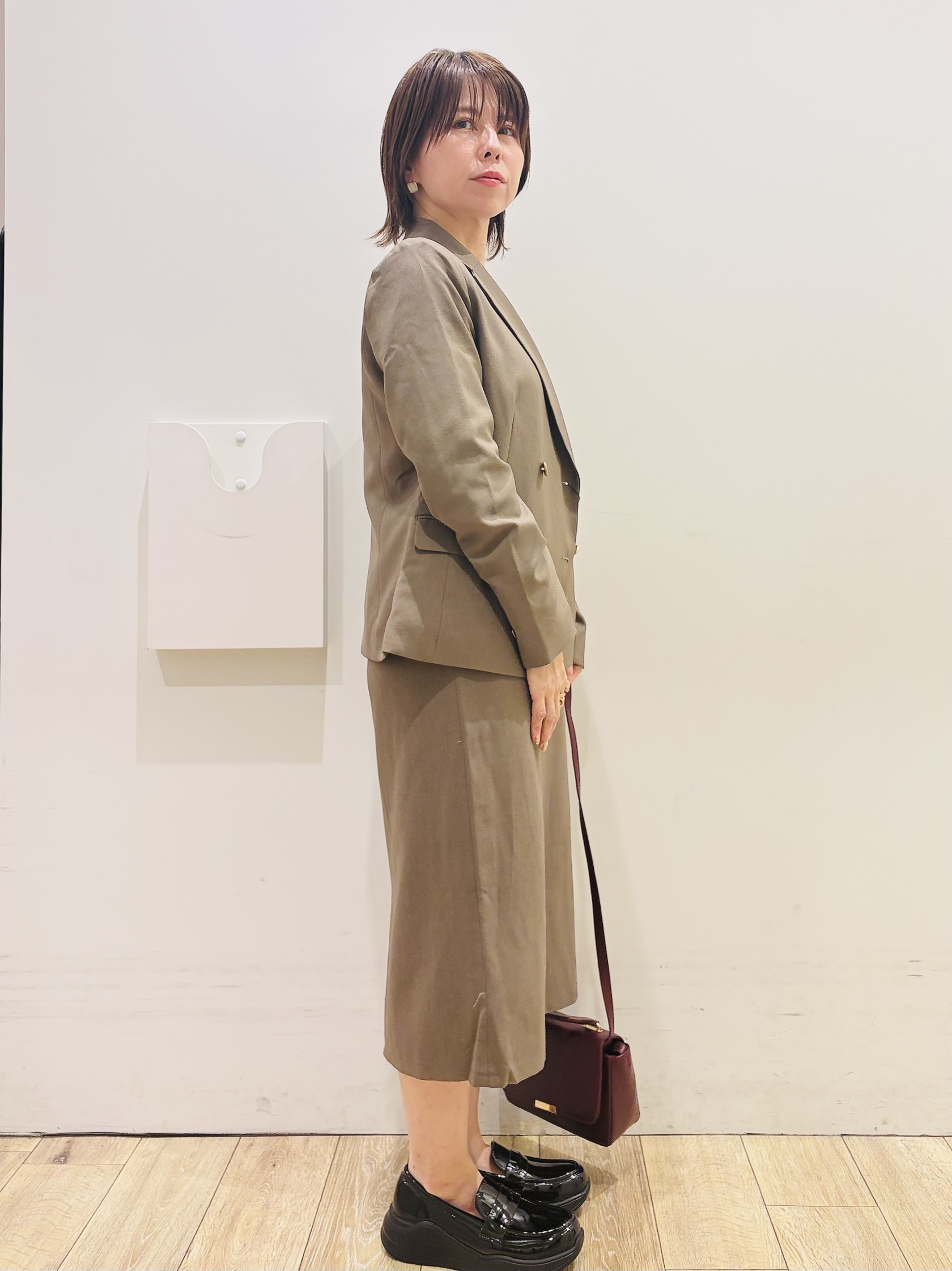 YUKOさんの「index｜【セットアップ対応】ダブルブレストジャケット《洗濯機OK／イージーアイロン／防シワ》」を使ったコーディネート