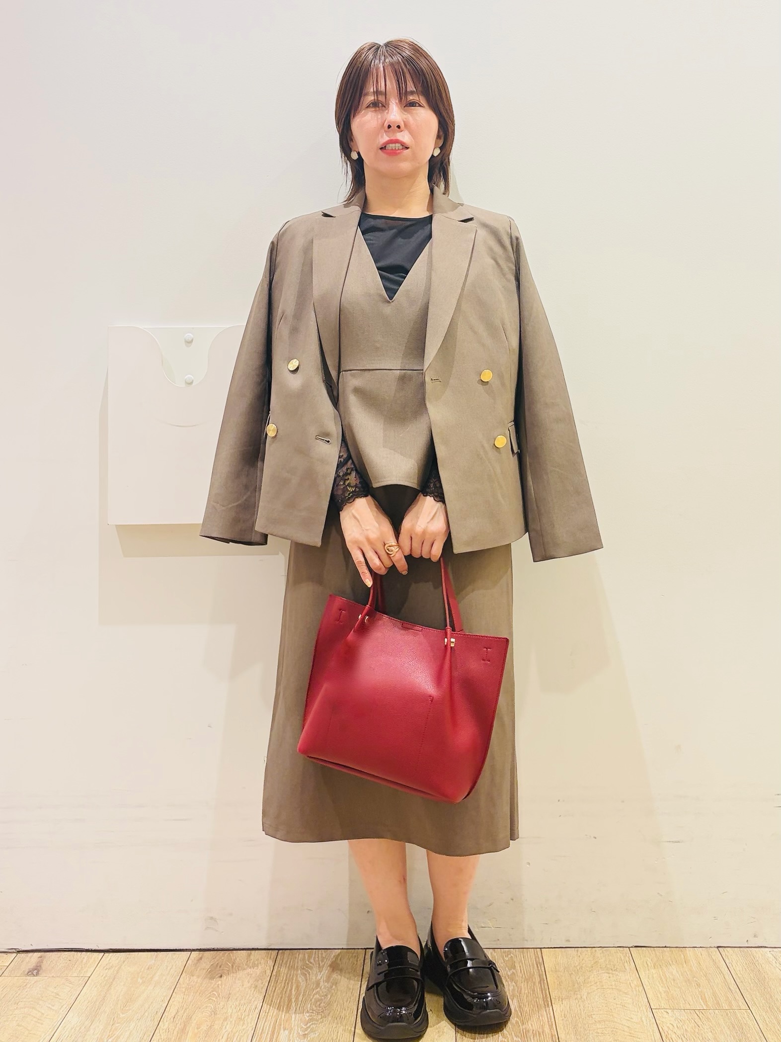 YUKOさんの「index｜【セットアップ対応】ダブルブレストジャケット《洗濯機OK／イージーアイロン／防シワ》」を使ったコーディネート