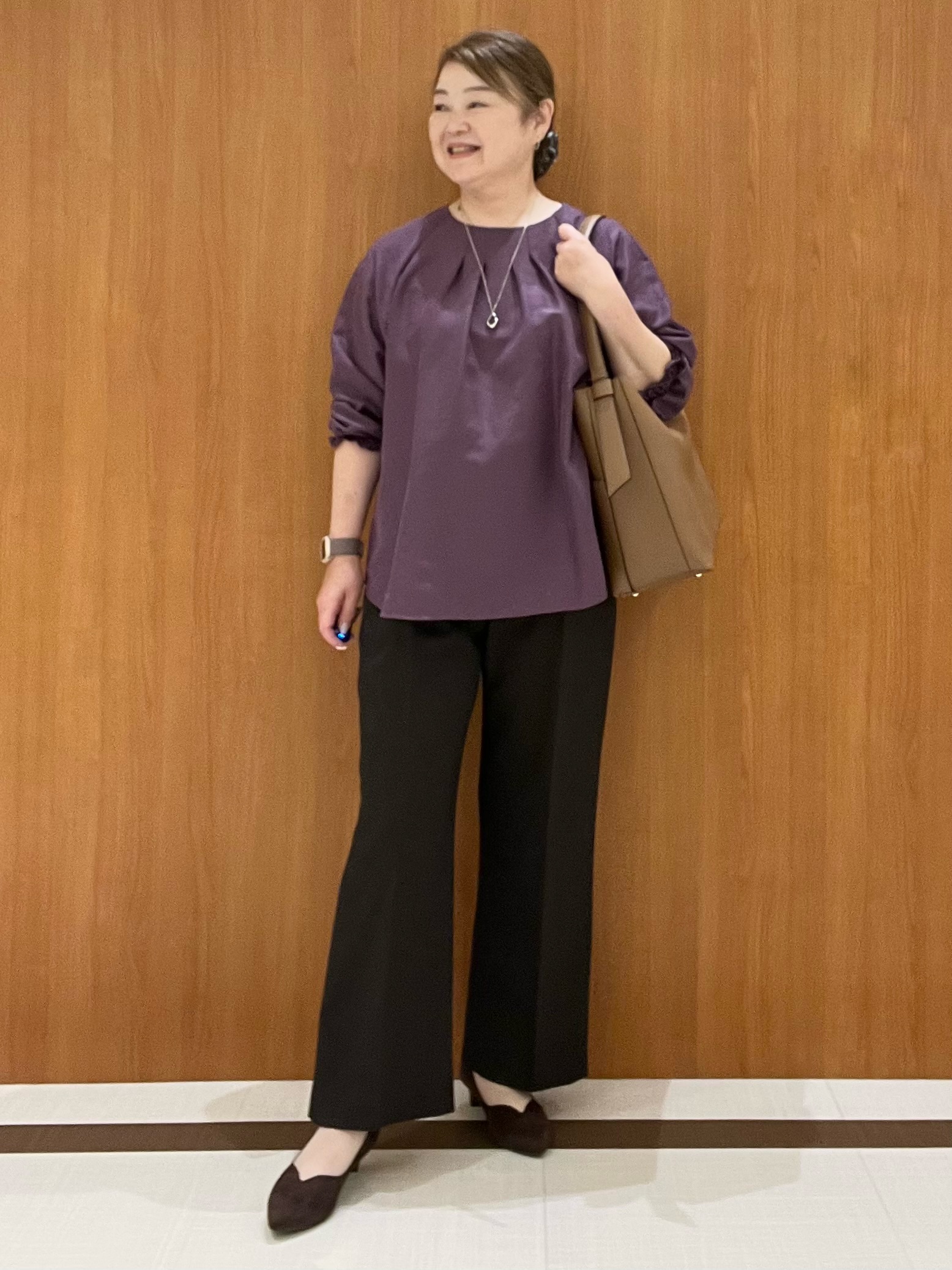 Hiroさんの「Reflect｜タックデザイン ラグランスリーブブラウス」を使ったコーディネート