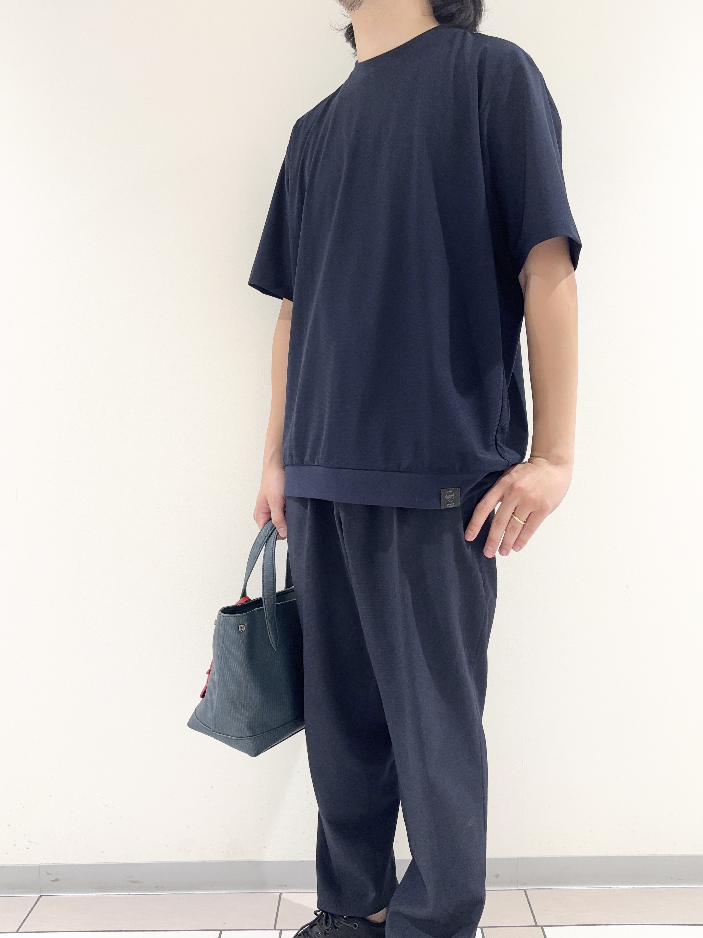 及川さんの「TAKEO KIKUCHI｜【通気性】AIR TOOL LIGHT Ｔシャツ」を使ったコーディネート