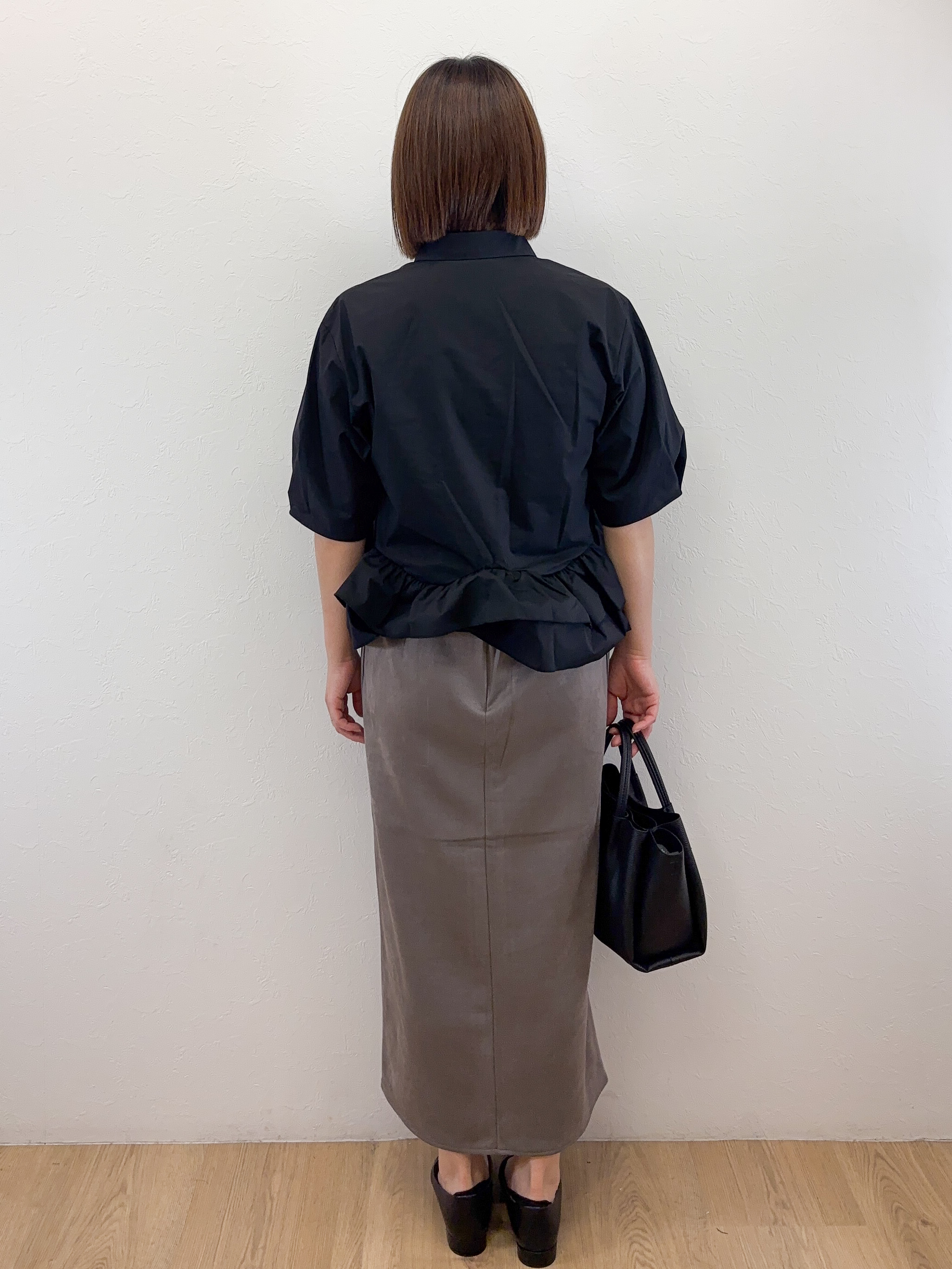 Takeさんの「OPAQUE.CLIP｜裾ラッフルデザインブラウス【洗濯機OK】」を使ったコーディネート