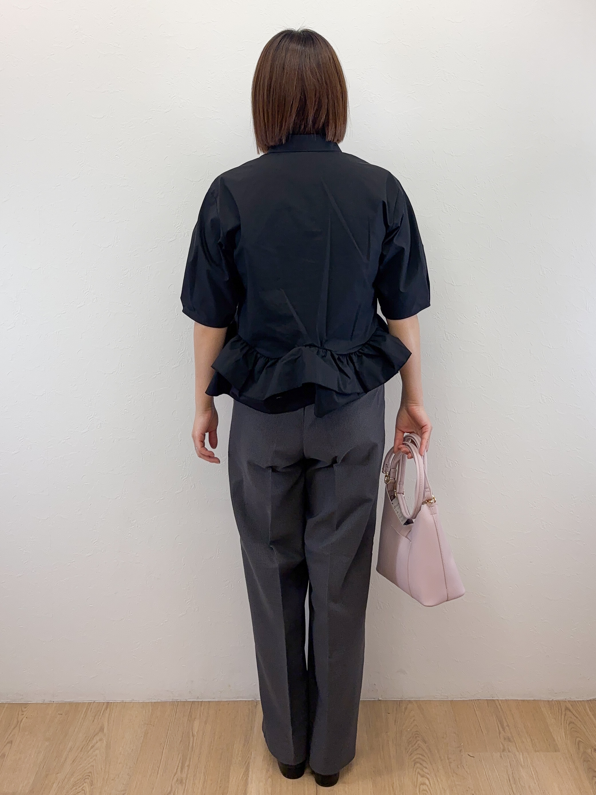 Takeさんの「OPAQUE.CLIP｜裾ラッフルデザインブラウス【洗濯機OK】」を使ったコーディネート