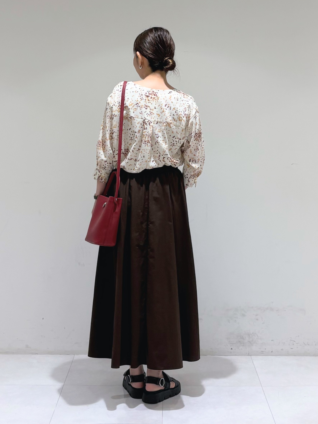 tsuyuさんの「INDIVI｜【2WAY／合皮】ポシェットサイズバッグ」を使ったコーディネート