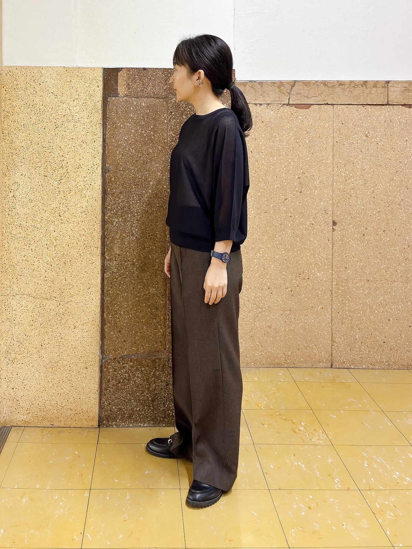 hattoriさんの「INDIVI｜【体型カバー／洗える】シアードルマンニット」を使ったコーディネート