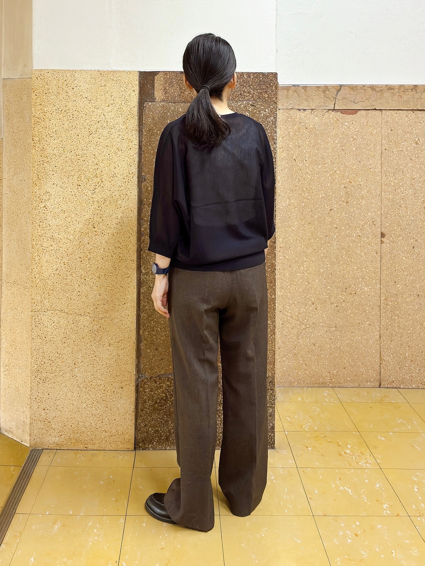 hattoriさんの「INDIVI｜【体型カバー／洗える】シアードルマンニット」を使ったコーディネート