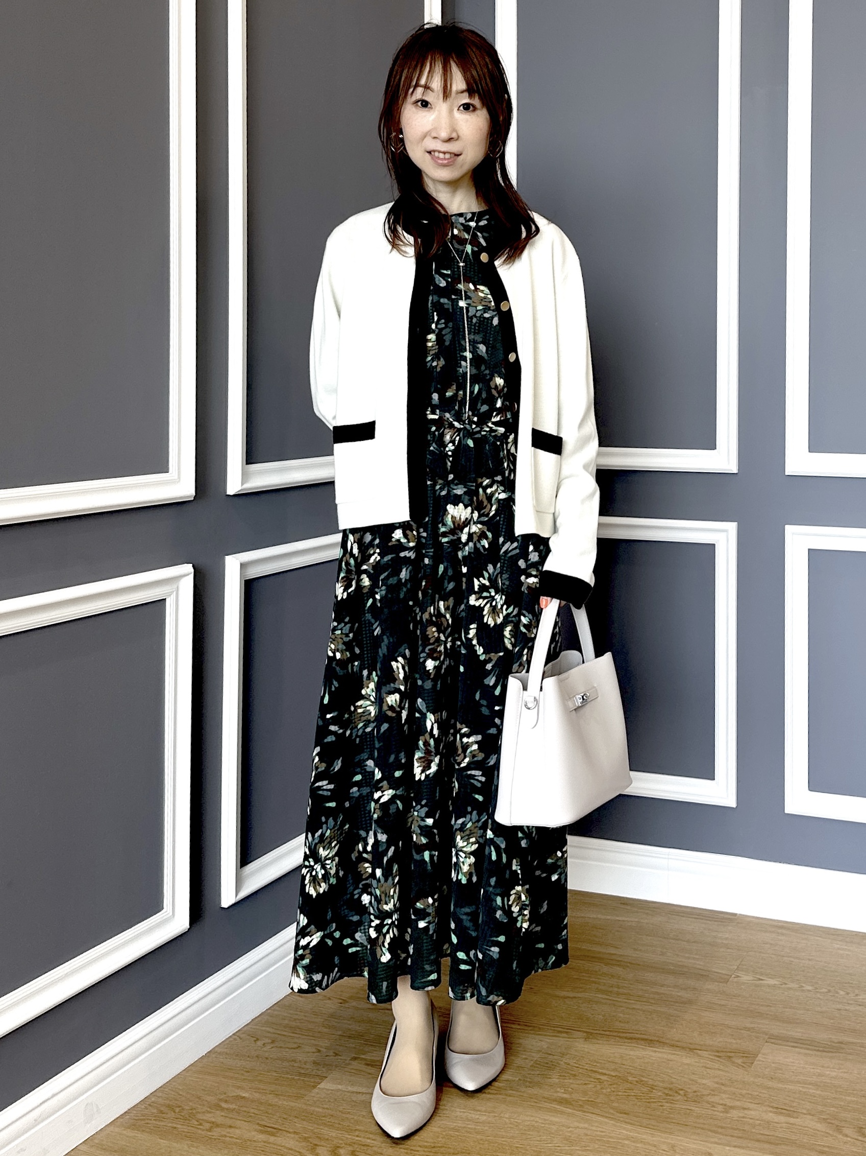 Miwaさんの「UNTITLED｜フラワープリントワンピース」を使ったコーディネート