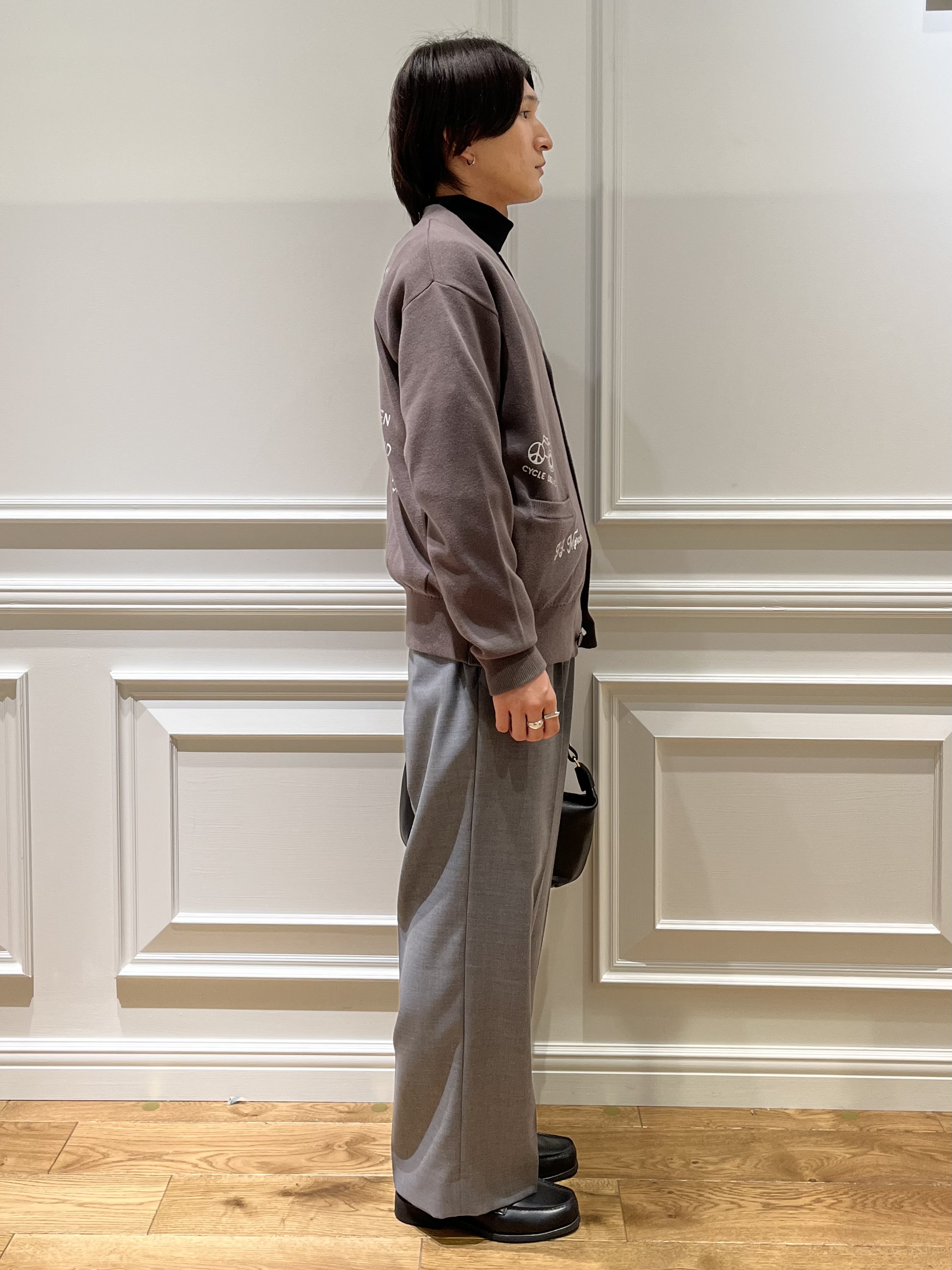 Watanabeさんの「DRESSTERIOR｜ハイグレード オフタートルカットソー」を使ったコーディネート