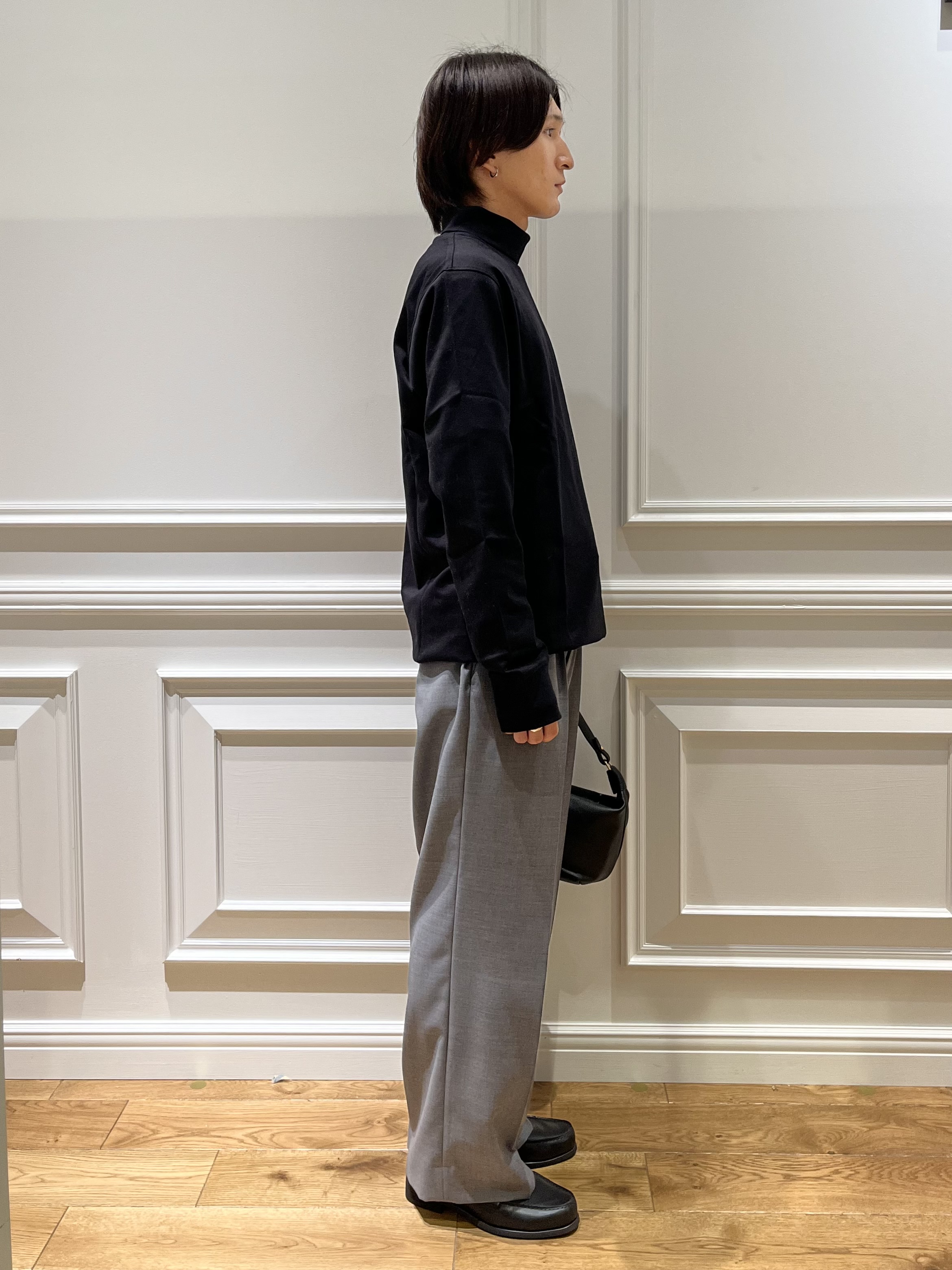 Watanabeさんの「DRESSTERIOR｜ハイグレード オフタートルカットソー」を使ったコーディネート