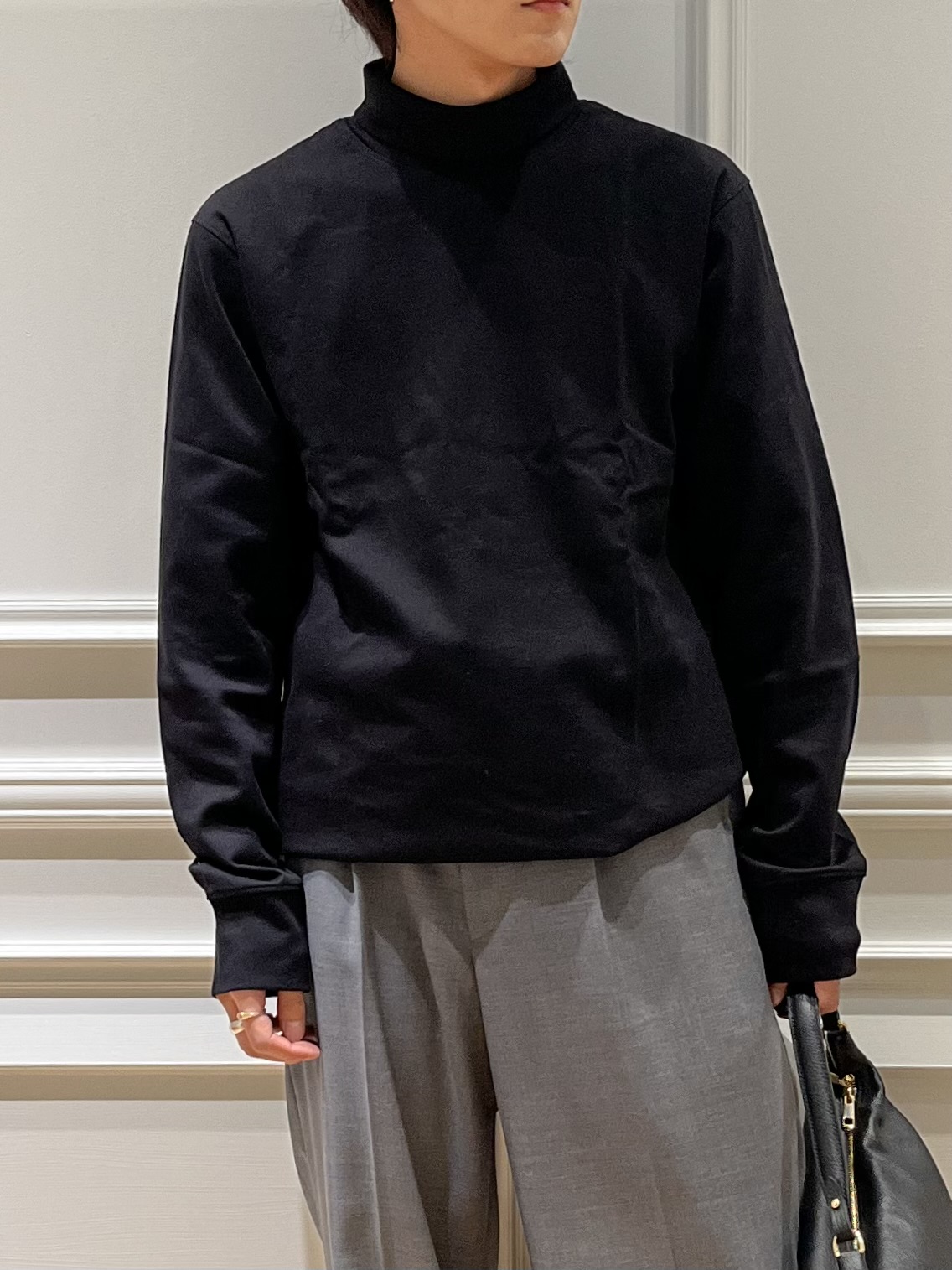 Watanabeさんの「DRESSTERIOR｜ハイグレード オフタートルカットソー」を使ったコーディネート