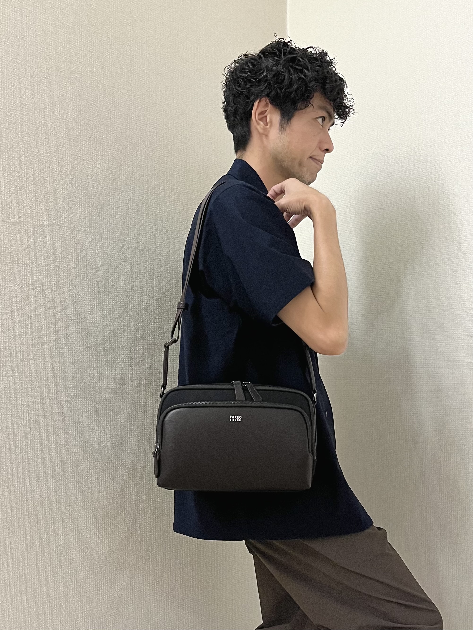 URAさんの「TAKEO KIKUCHI｜【通気性】AIRTOOL LIGHT オープンカラー半袖シャツ」を使ったコーディネート