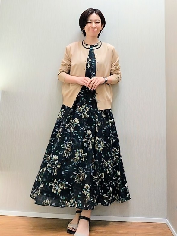 ミズタさんの「UNTITLED｜【アンサンブル可能/秋羽織り】コンパクトニットカーディガン」を使ったコーディネート